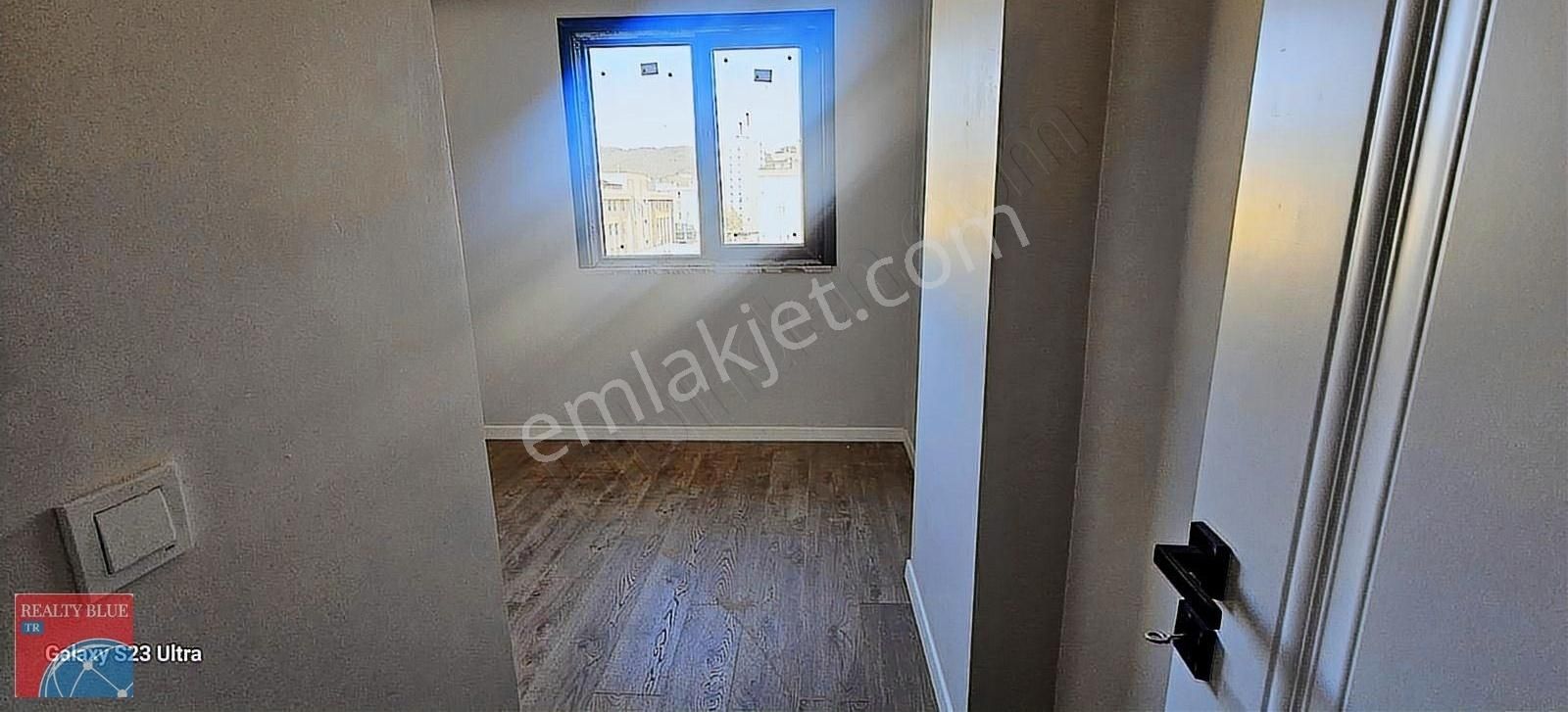 Adil Mh 6+1 Sıfır Lüx Üst Dublex Daire