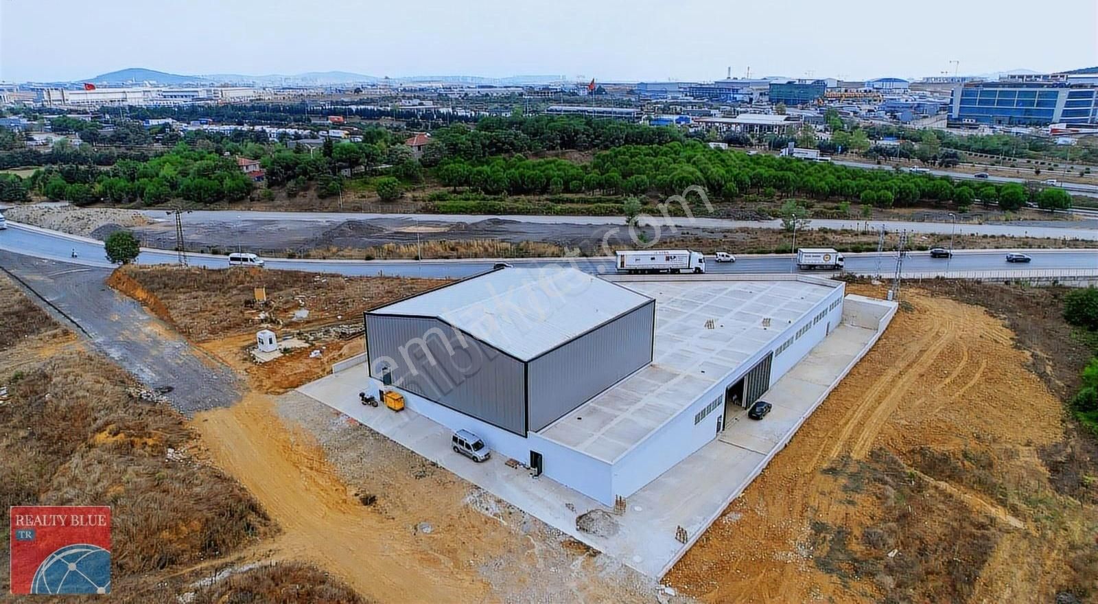 Tuzla Orhanlı Kanuni Cd. 2.550 M2 Kiralık Depo & Üretim Tesisi