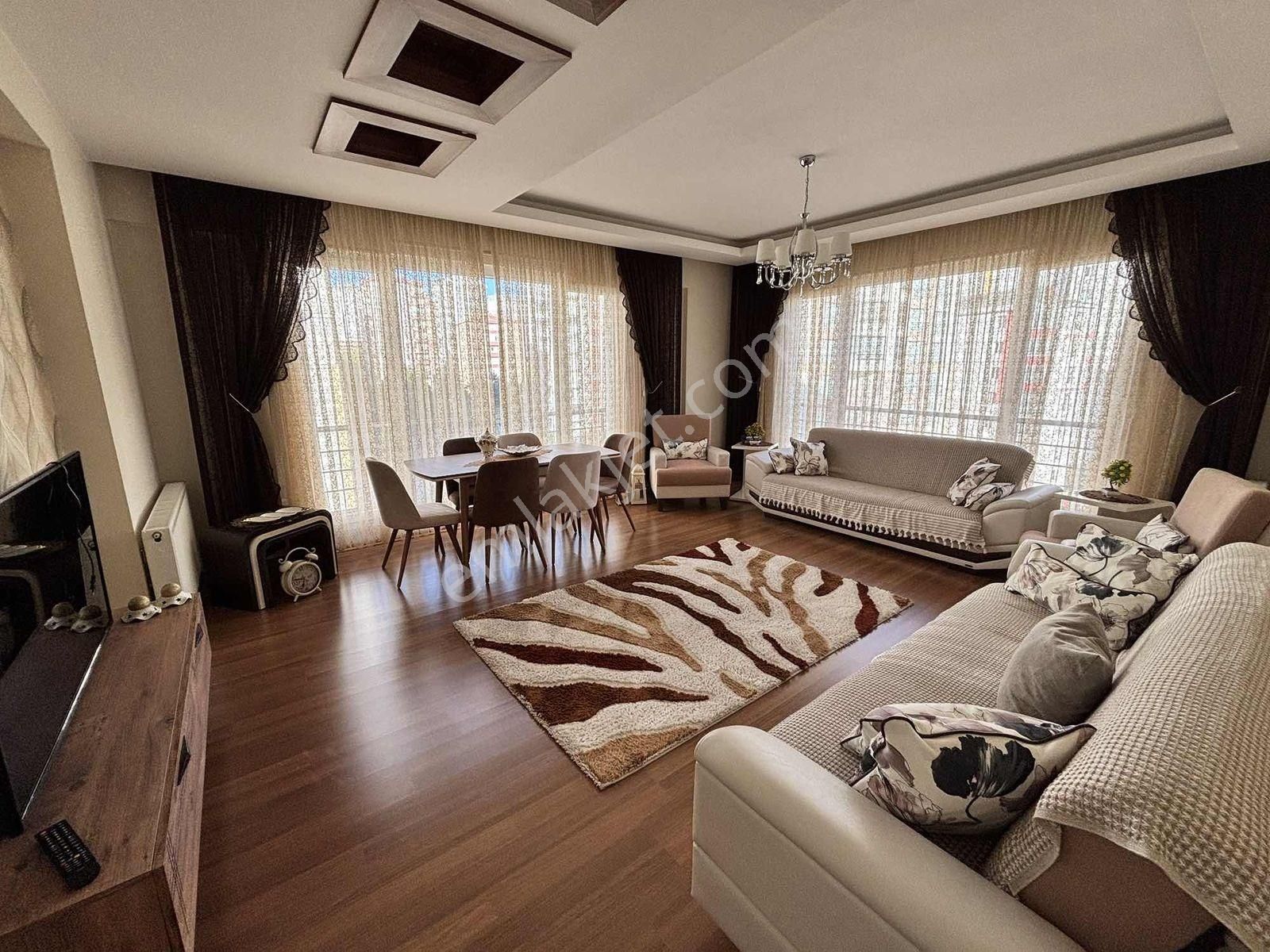 Talas Mevlana Mah. Yaşampark Sitesinde Ara Kat 3+1 Satılık Daire - Görsel 3