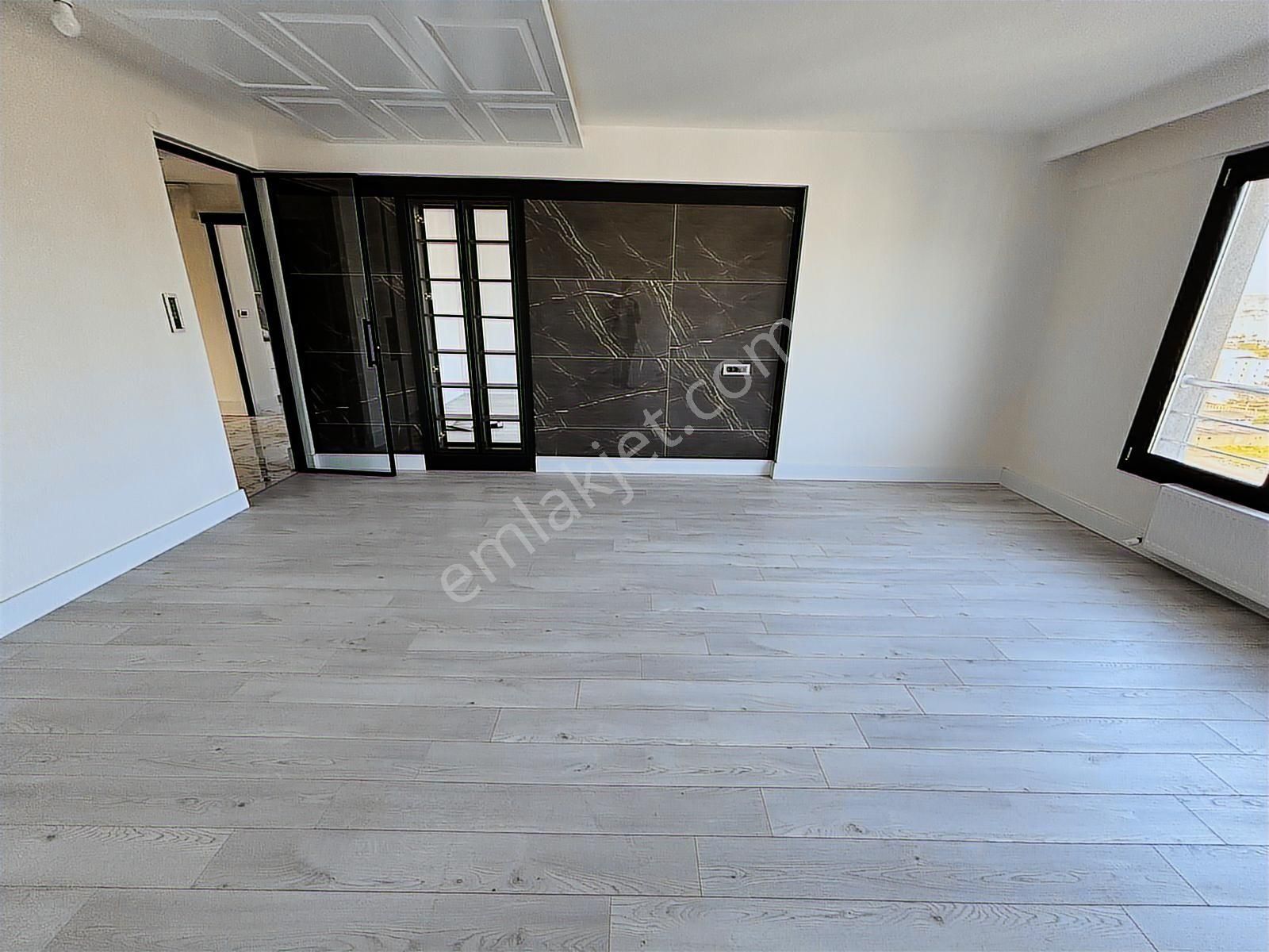 Alsancak Mh. Kasr-ı Arven 4 Köşe Daire Full Yapılı Satılık 4+1 - Görsel 16