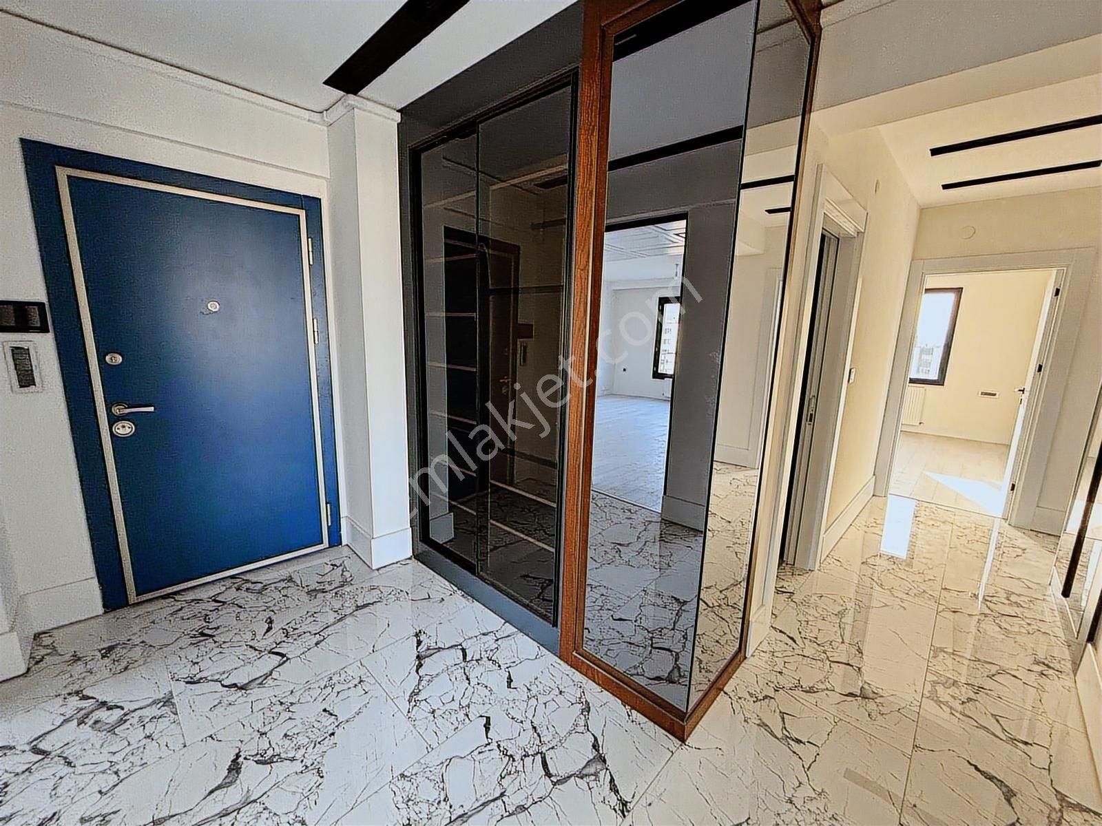 Alsancak Mh. Kasr-ı Arven 4 Köşe Daire Full Yapılı Satılık 4+1 - Görsel 28