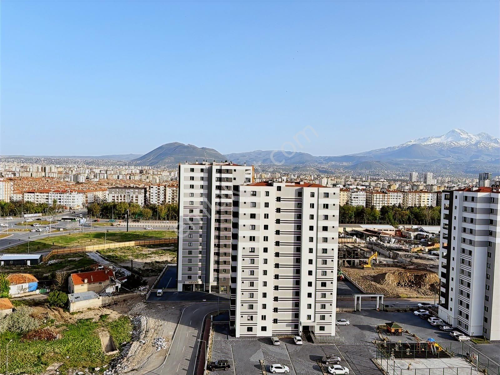 Alsancak Mh. Kasr-ı Arven 4 Köşe Daire Full Yapılı Satılık 4+1 - Görsel 24