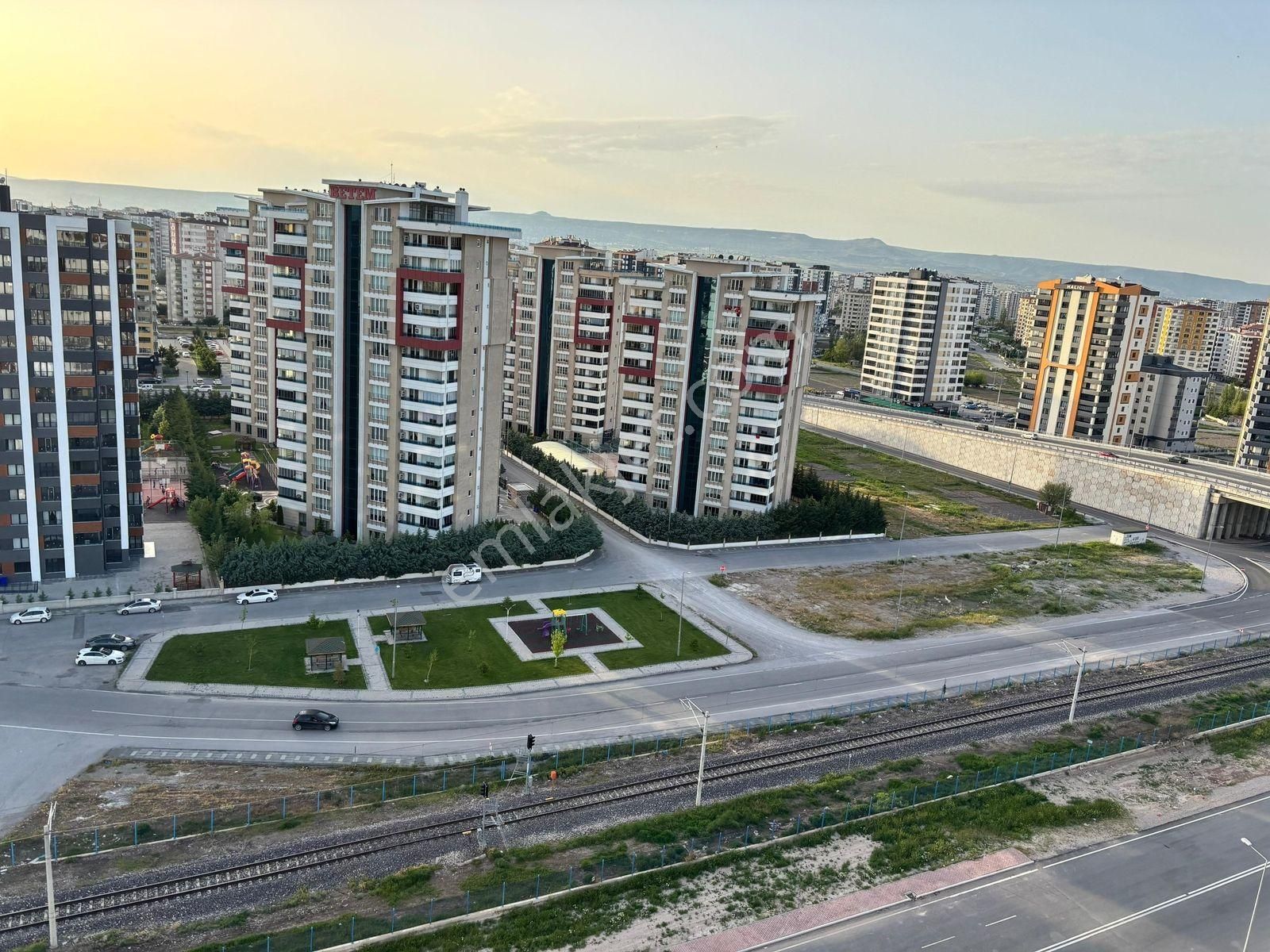 Alsancak Mh. Kasr-ı Arven 4 Köşe Daire Full Yapılı Satılık 4+1 - Görsel 12