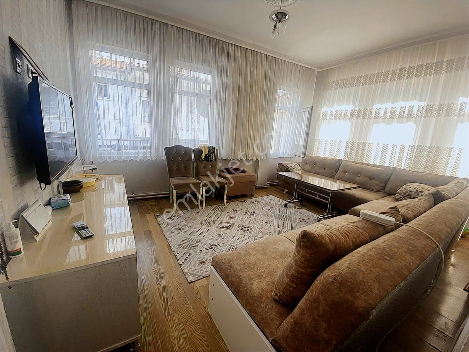 Mevlana Mahallesinde Kombili 2+1 Satılık Daire - Görsel 15