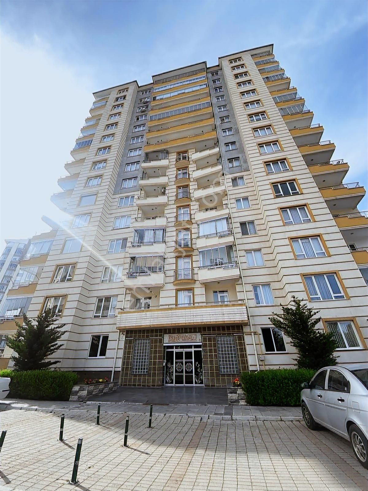 Sümer Evlerinde 3+1 Kombili Lüks Daire - Görsel 20