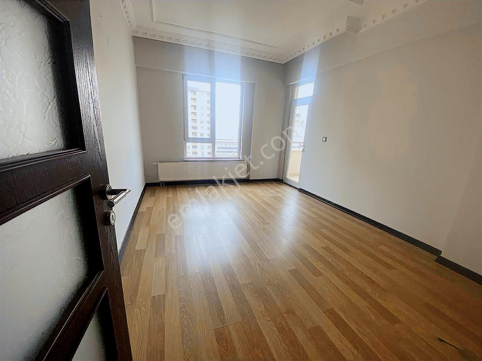 Sümer Evlerinde 3+1 Kombili Lüks Daire - Görsel 16