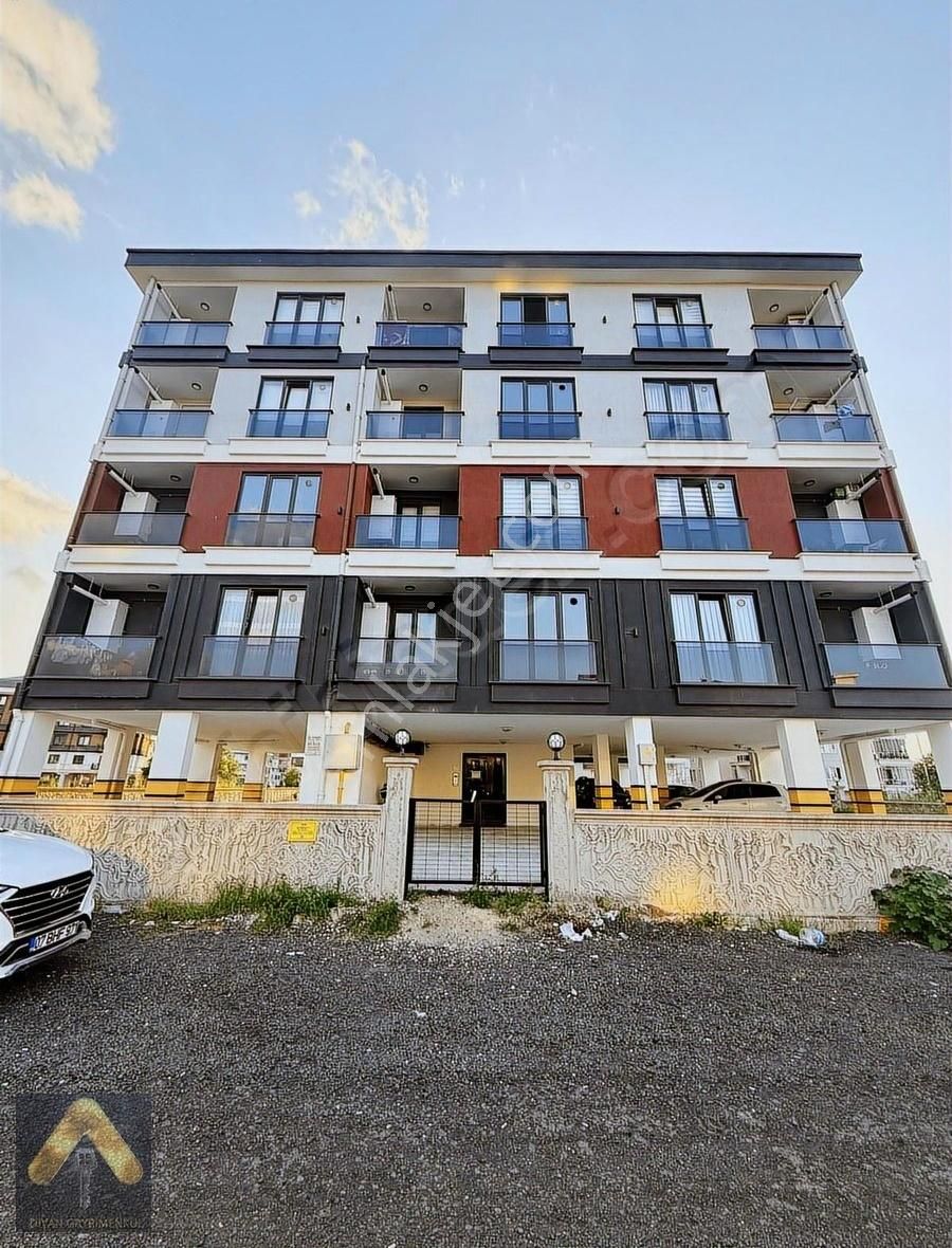 Divan Gayrimenkul Cumhuriyet Mah. 50m2 1+1 Satılık Daire