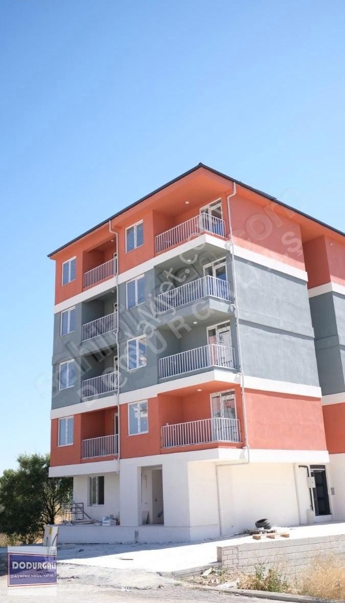 Acıpayam Merkezde Satılık 1+1 Daire Ve Apartlar
