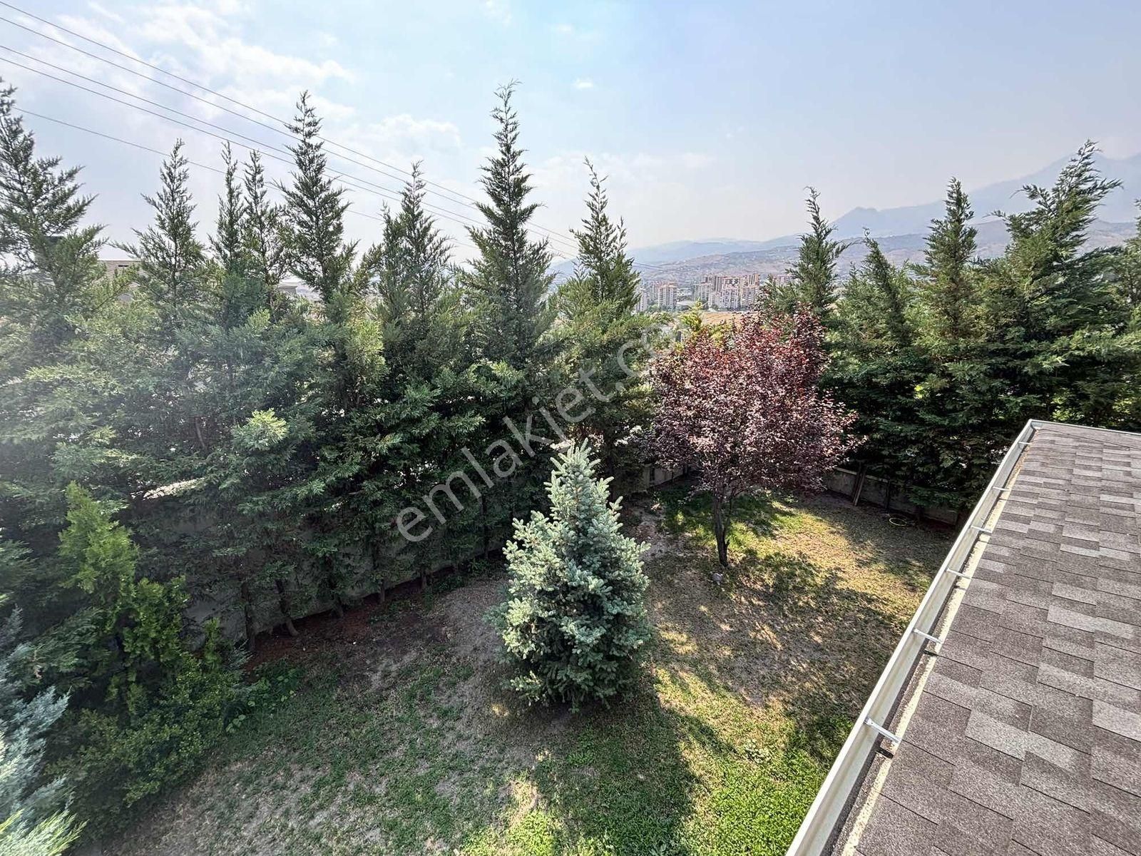 Altınoluk'ta Çok Uygun Fiyata Masrafsız Manzaralı Villa Fırsatı - Görsel 38