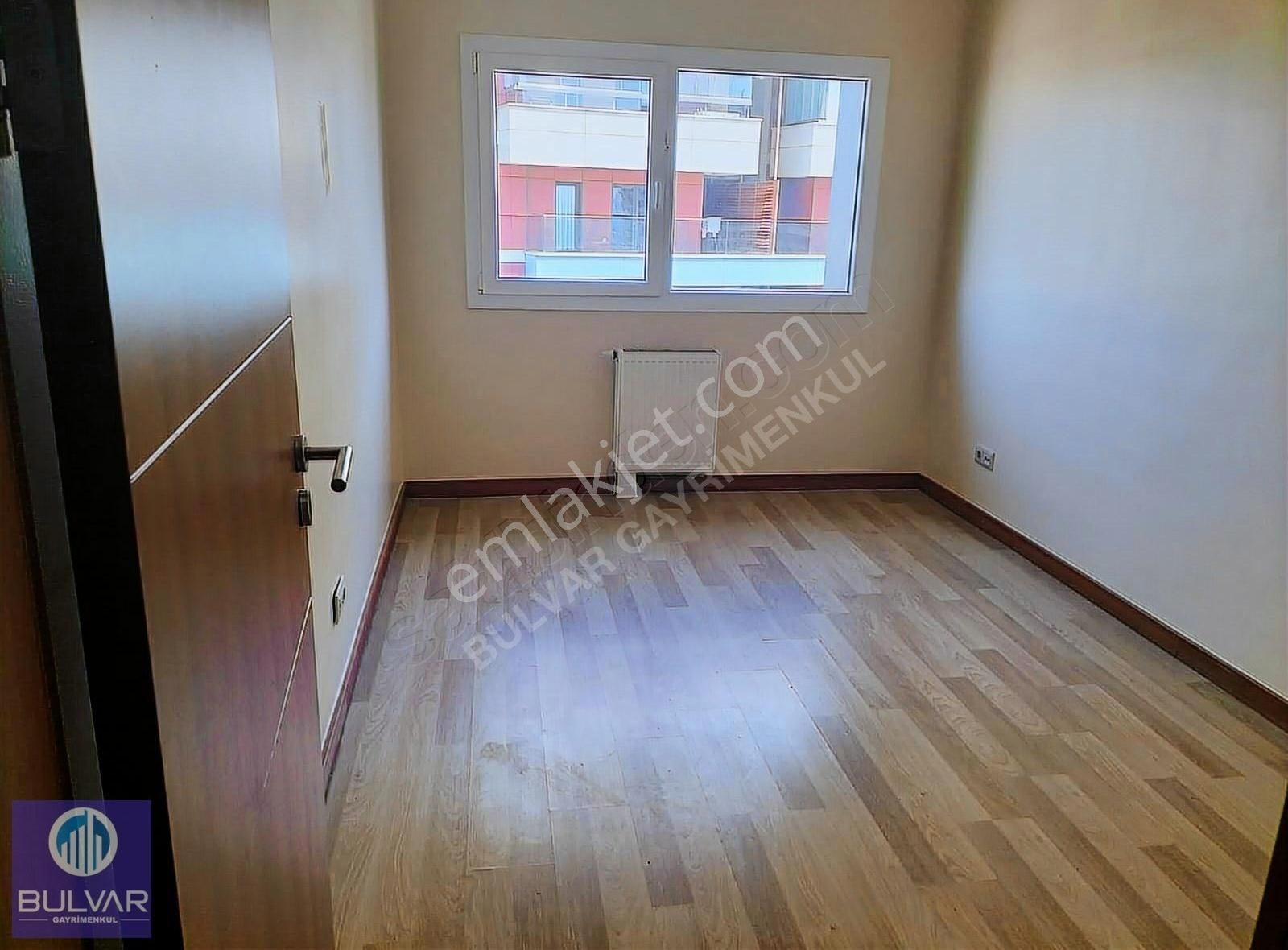 Güncel..bulvar İstanbul Arakat Satılık 3+1 Daire ''boş''