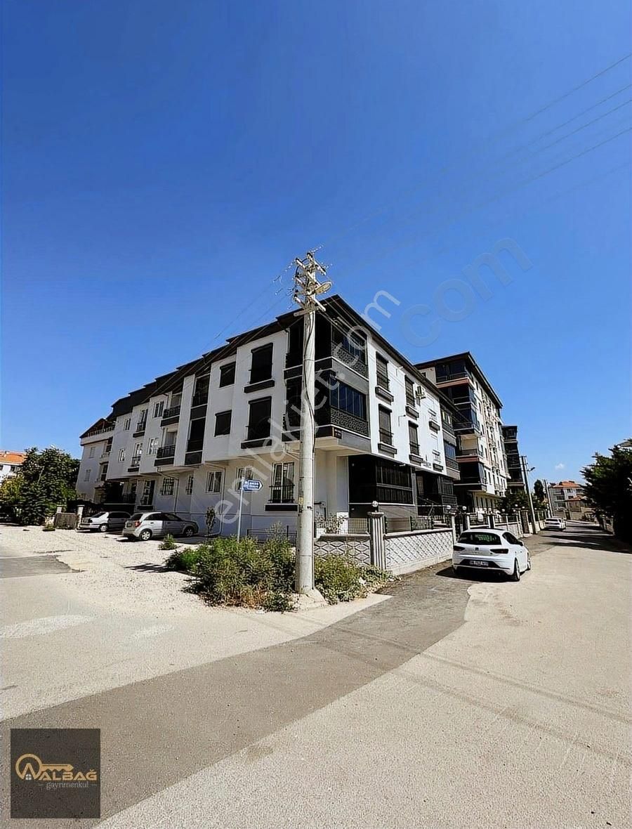 Albağ'dan Hasas Mahallesinde Satılık 3+1 Eşyalı Daire