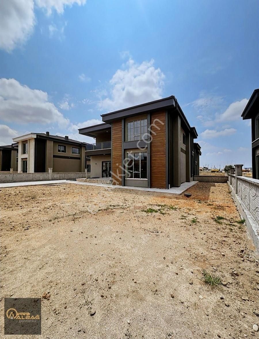 Albağ'dan Zafer Mah. Site İçerisinde 5+2 Villa