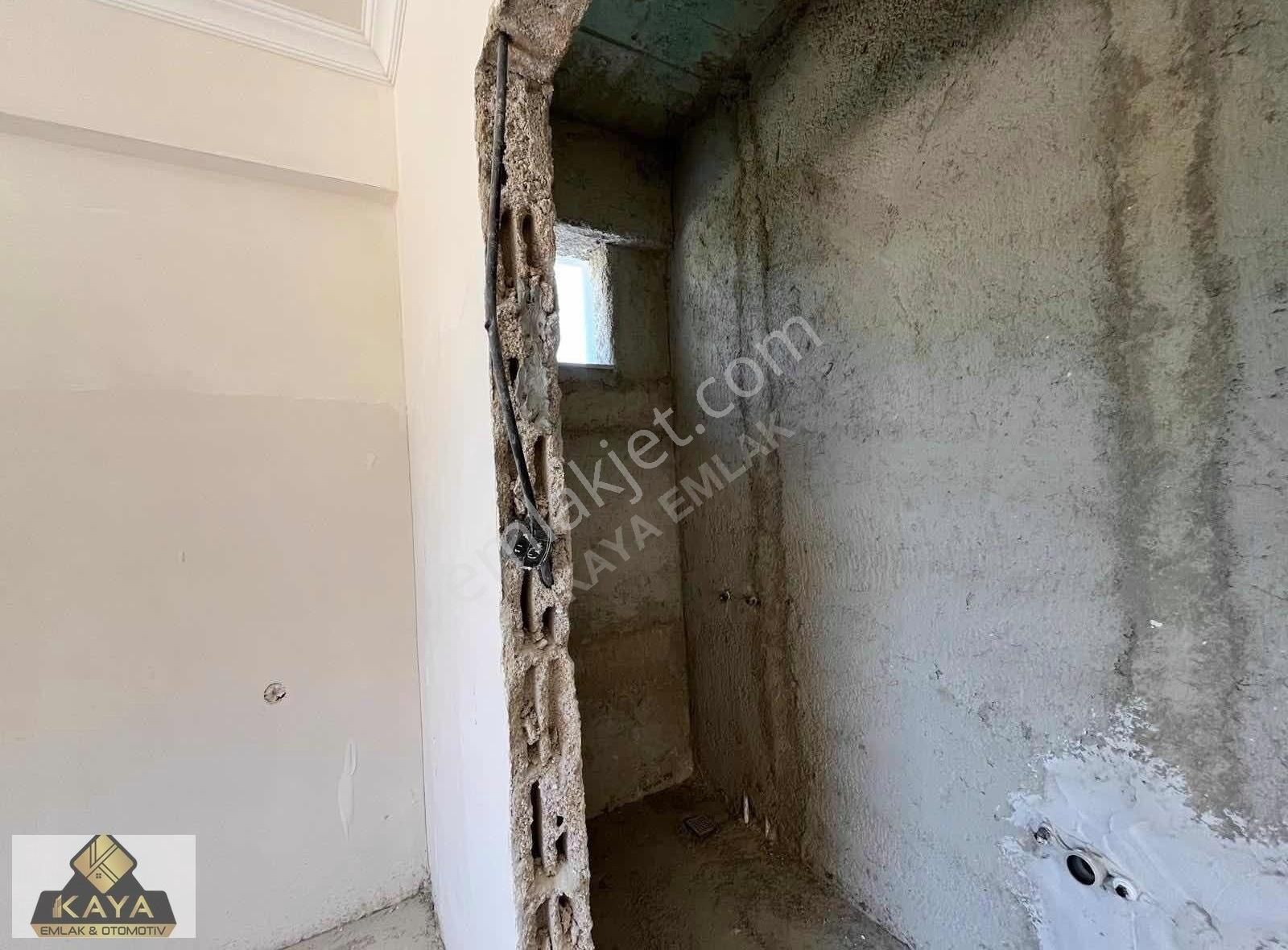 2+1 75 M2 Y. Giriş 3.300.000 Kredi Kartı 1.500 Kredi