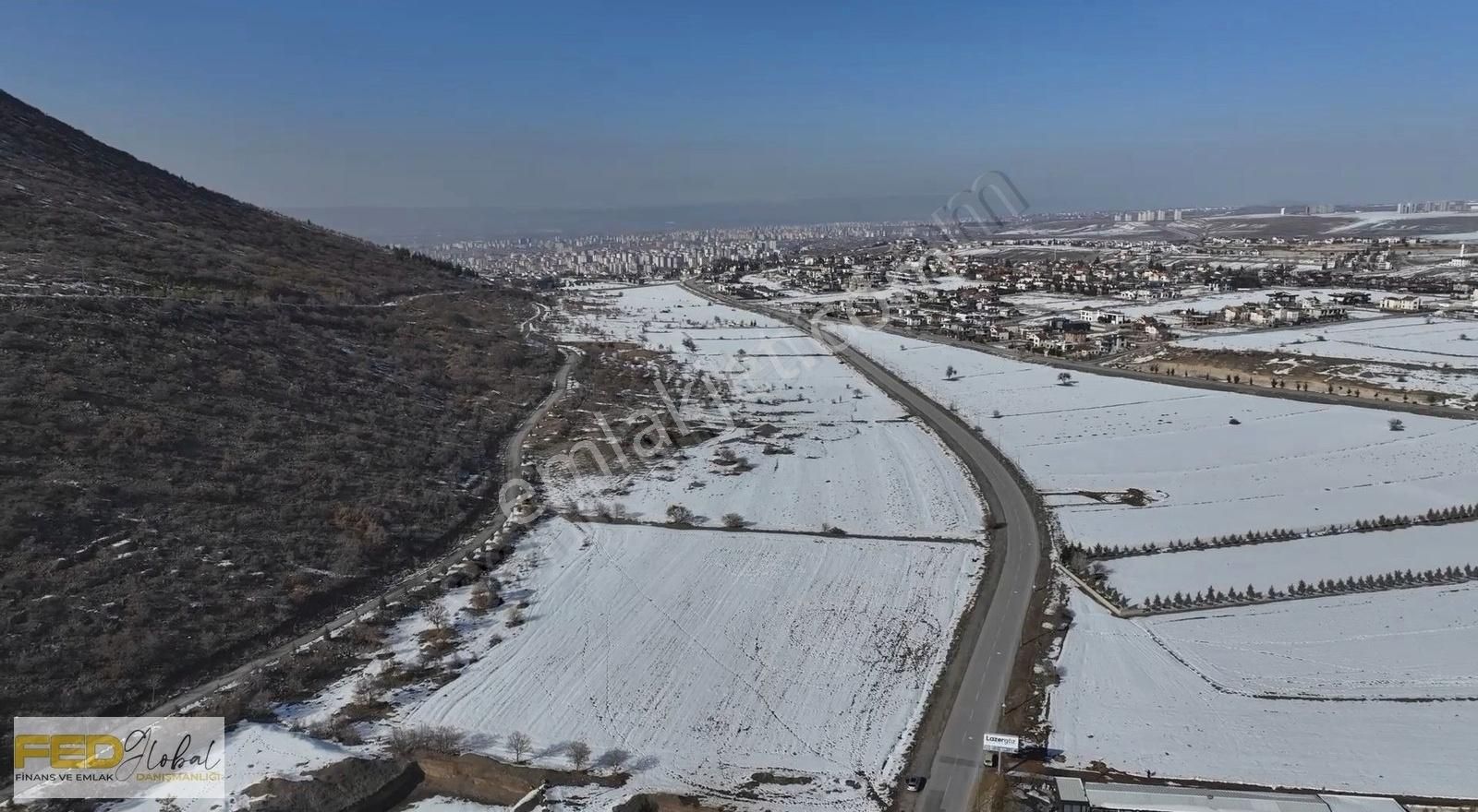 Fed Global/ Akçakaya'da Yol Üzeri Satılık Villa Parseli
