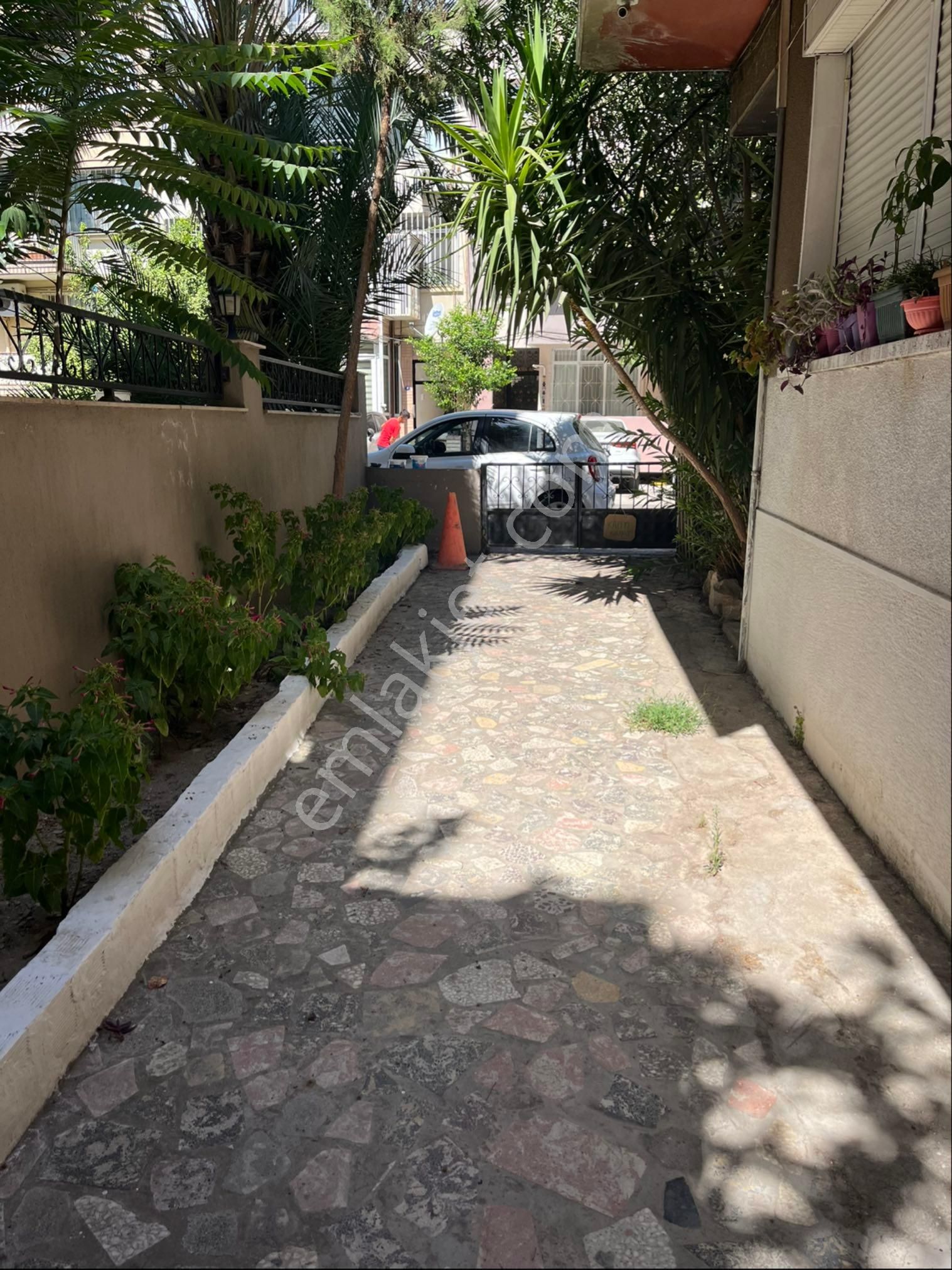 Ogün'den Güzelyalı Merkezde Arakat Dogalgazlı Yapılı Satılık Köşe Daire - Görsel 17