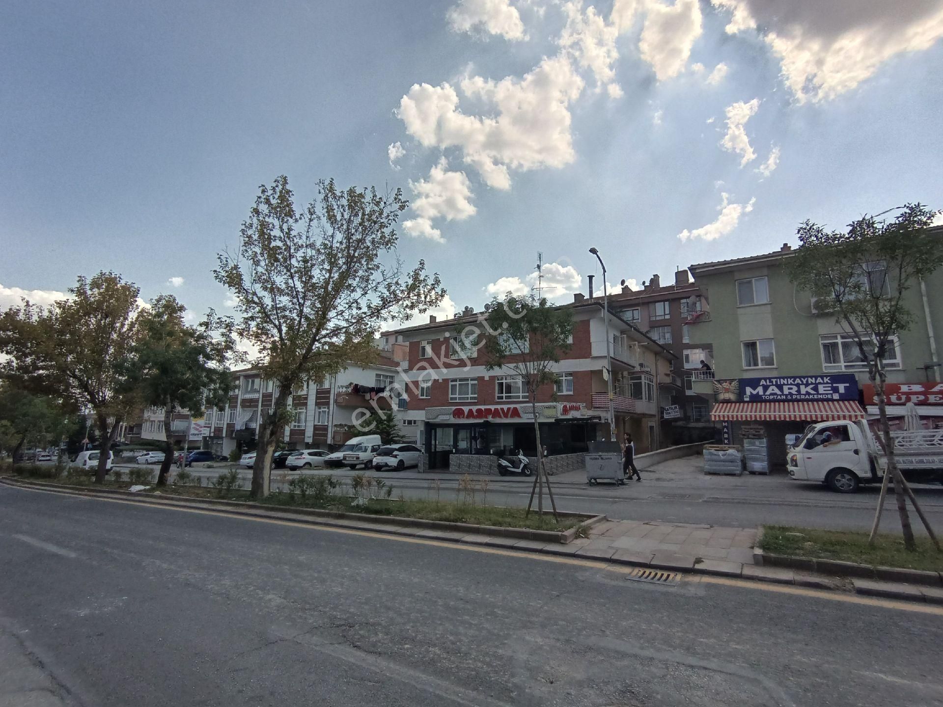 Etlik Ayvalı Mahallesi Cadde Üzeri 3+1 Satılık Daire