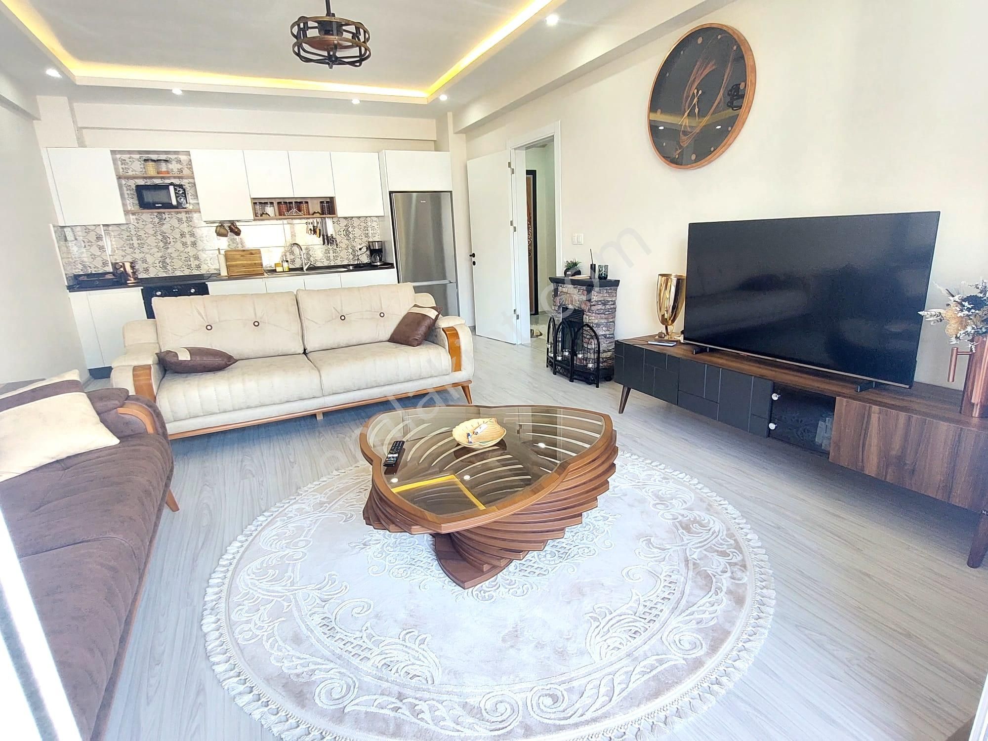 Kuşadasında Doğa İle İçiçe Ful Eşyalıve Havuzlu Sitede Geniş 2+1 Daire - Görsel 25