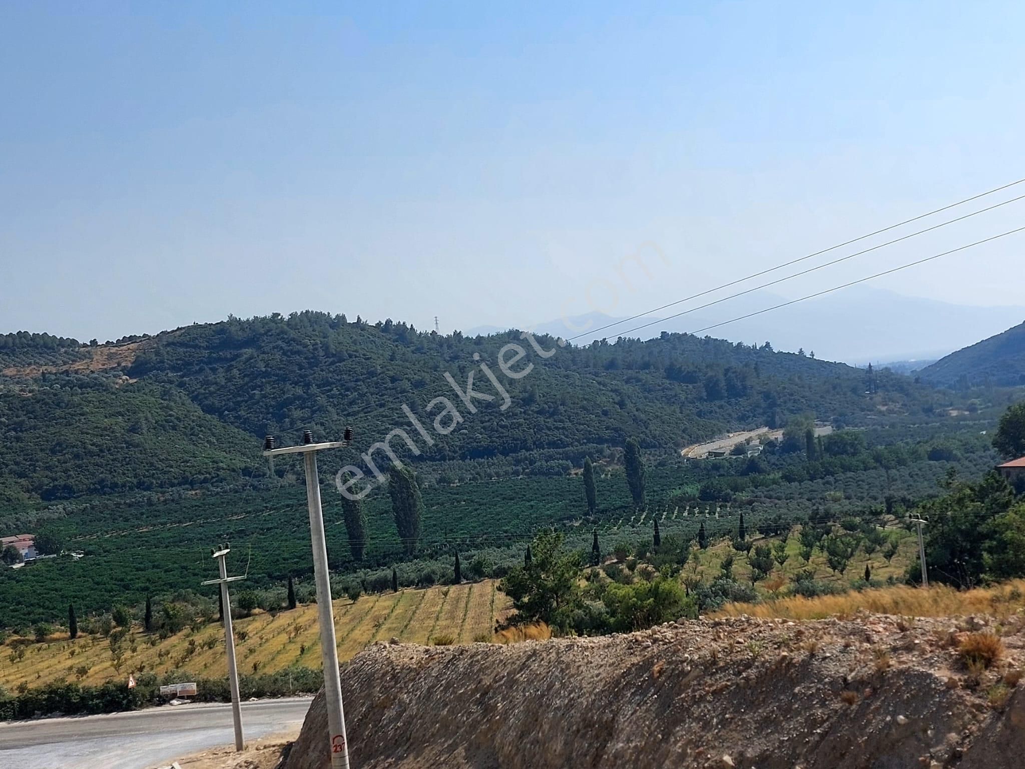 Kuşadasında Doğa İle İçiçe Ful Eşyalıve Havuzlu Sitede Geniş 2+1 Daire - Görsel 7