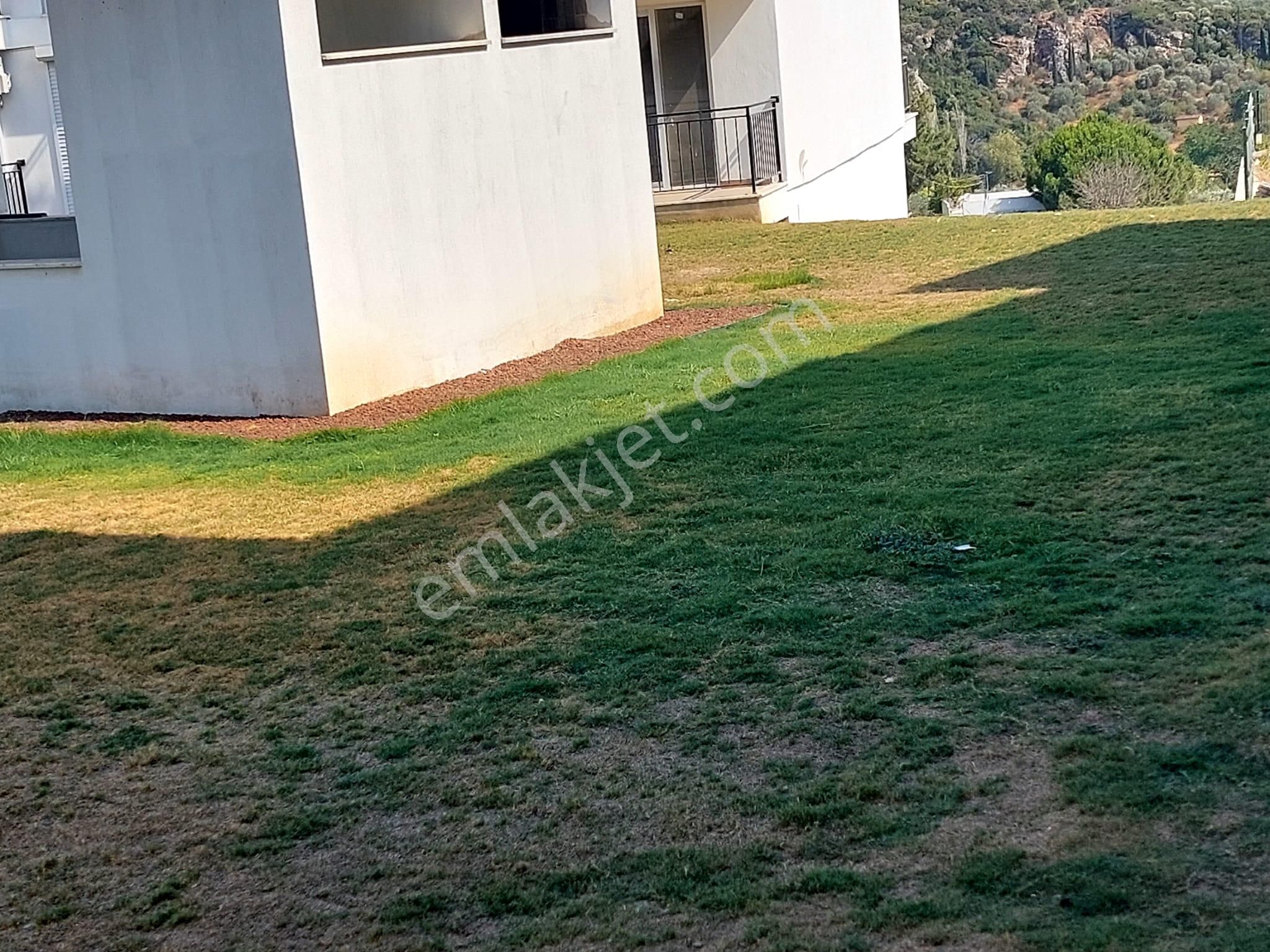 Kuşadasında Doğa İle İçiçe Ful Eşyalıve Havuzlu Sitede Geniş 2+1 Daire - Görsel 30