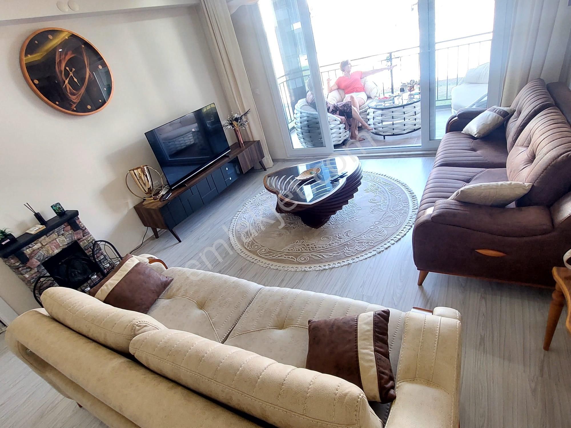 Kuşadasında Doğa İle İçiçe Ful Eşyalıve Havuzlu Sitede Geniş 2+1 Daire - Görsel 14