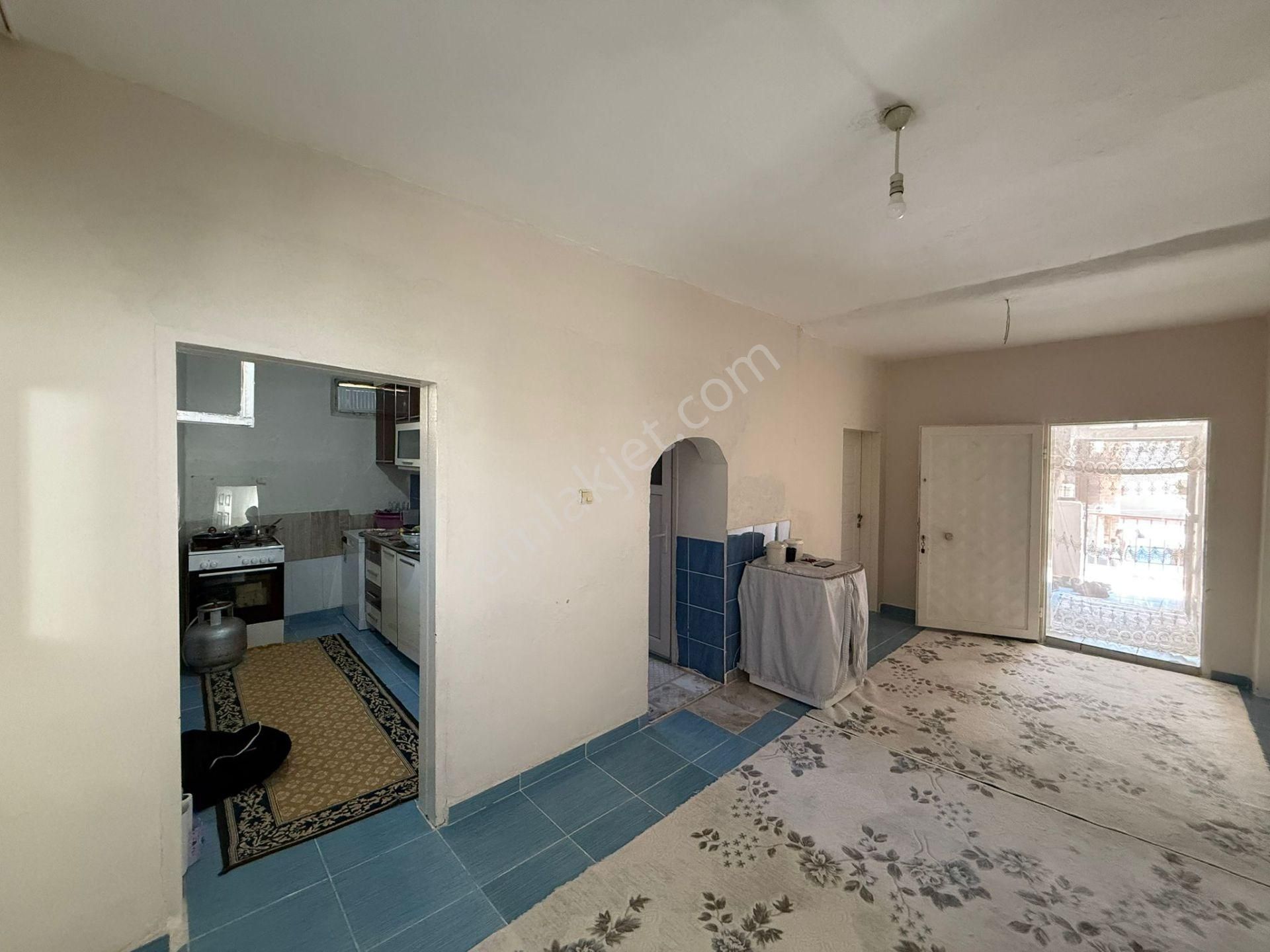 Peyas Mah. Satılık İki Katlı Ev - Görsel 4