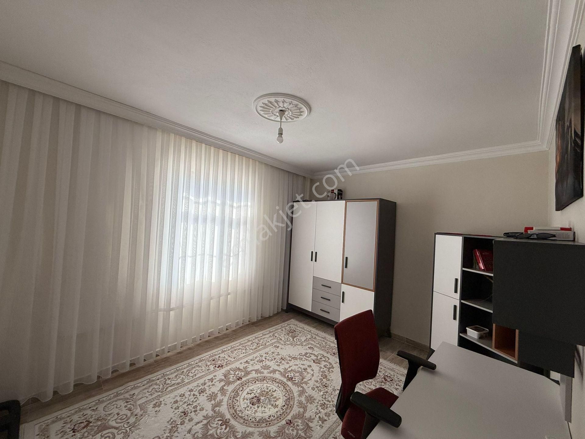 Peyas Mah. Satılık İki Katlı Ev - Görsel 21