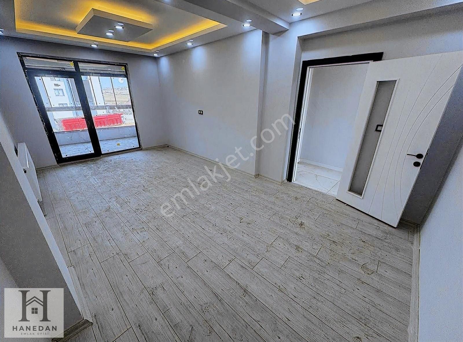 Hanedan'dan Şehir Has. Yakını Özel Garajlı İskanlı Lux 2+1 Daire