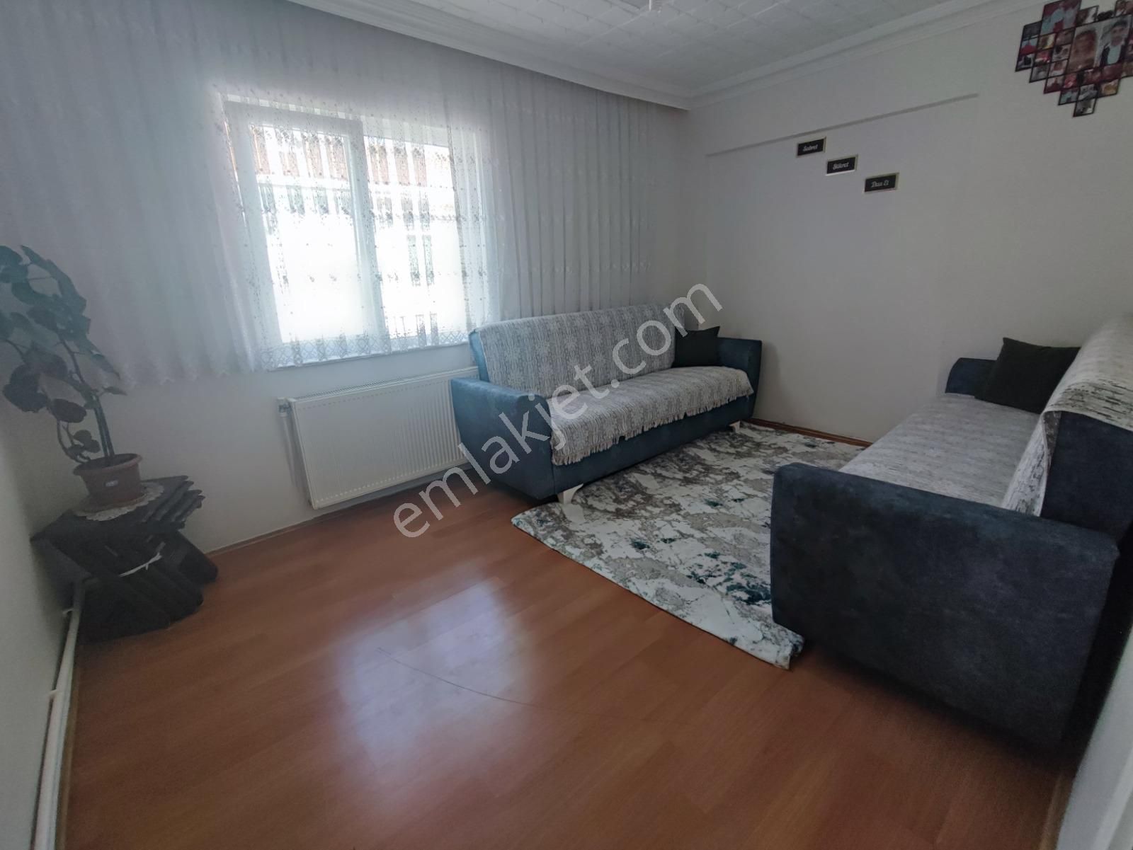 Sincan Plevnede Katta Geniş Yapılı 3+1 Trene Caddeye Yakın Konumda Daire!!!! - Görsel 11