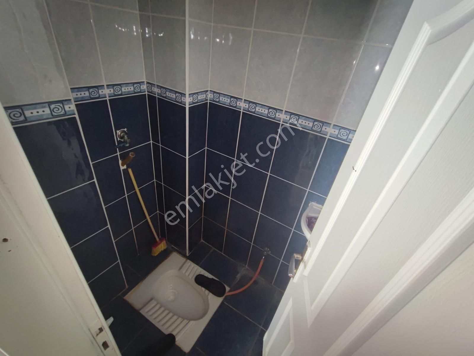 Sincan Plevnede Katta Geniş Yapılı 3+1 Trene Caddeye Yakın Konumda Daire!!!! - Görsel 23