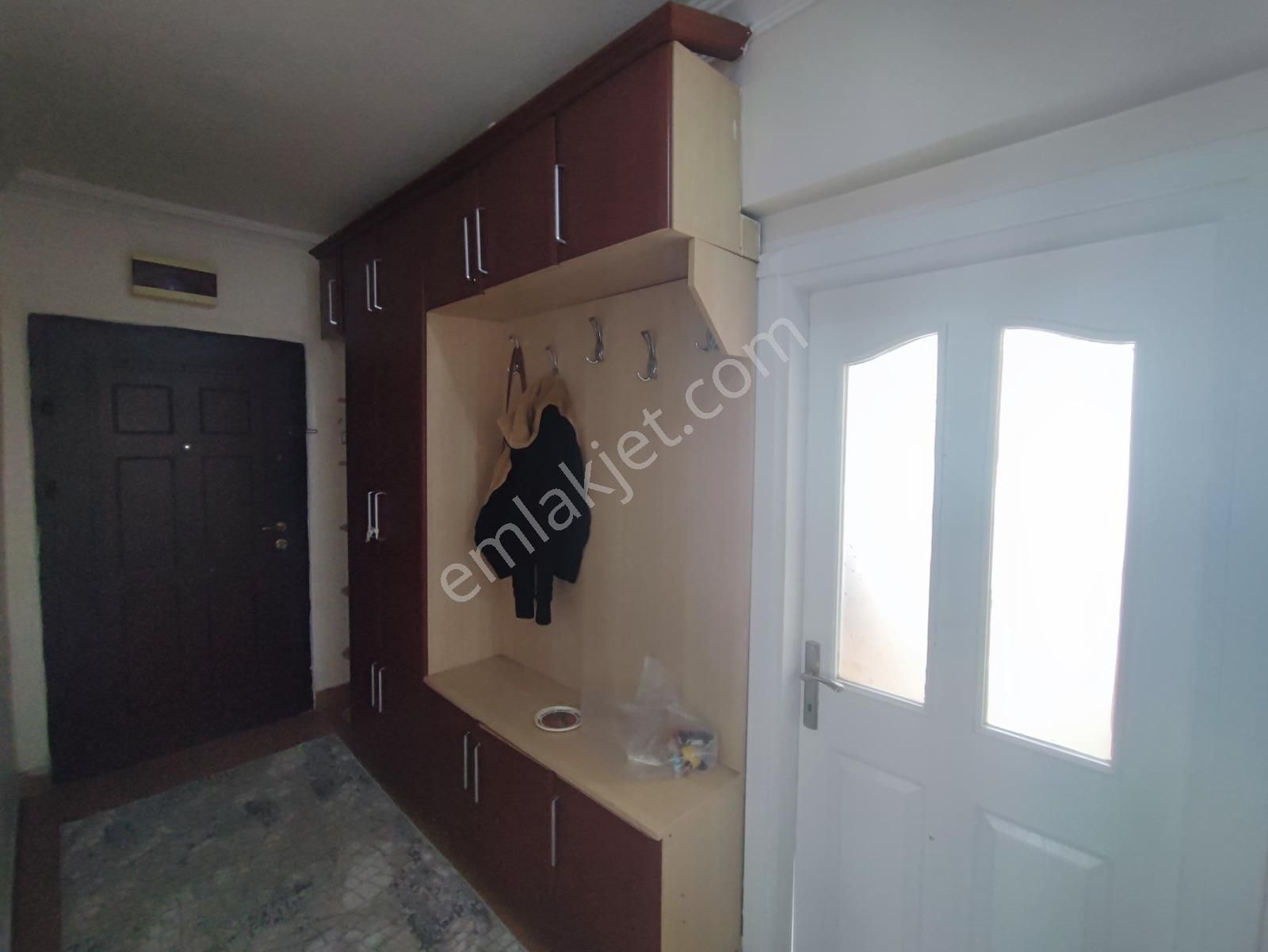 Sincan Plevnede Katta Geniş Yapılı 3+1 Trene Caddeye Yakın Konumda Daire!!!! - Görsel 20