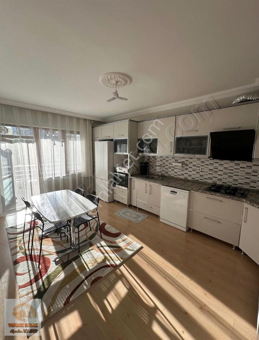 Gazi Mahallesi 4+1 200 M² Full Yapılı Uygun Fiyat Daire