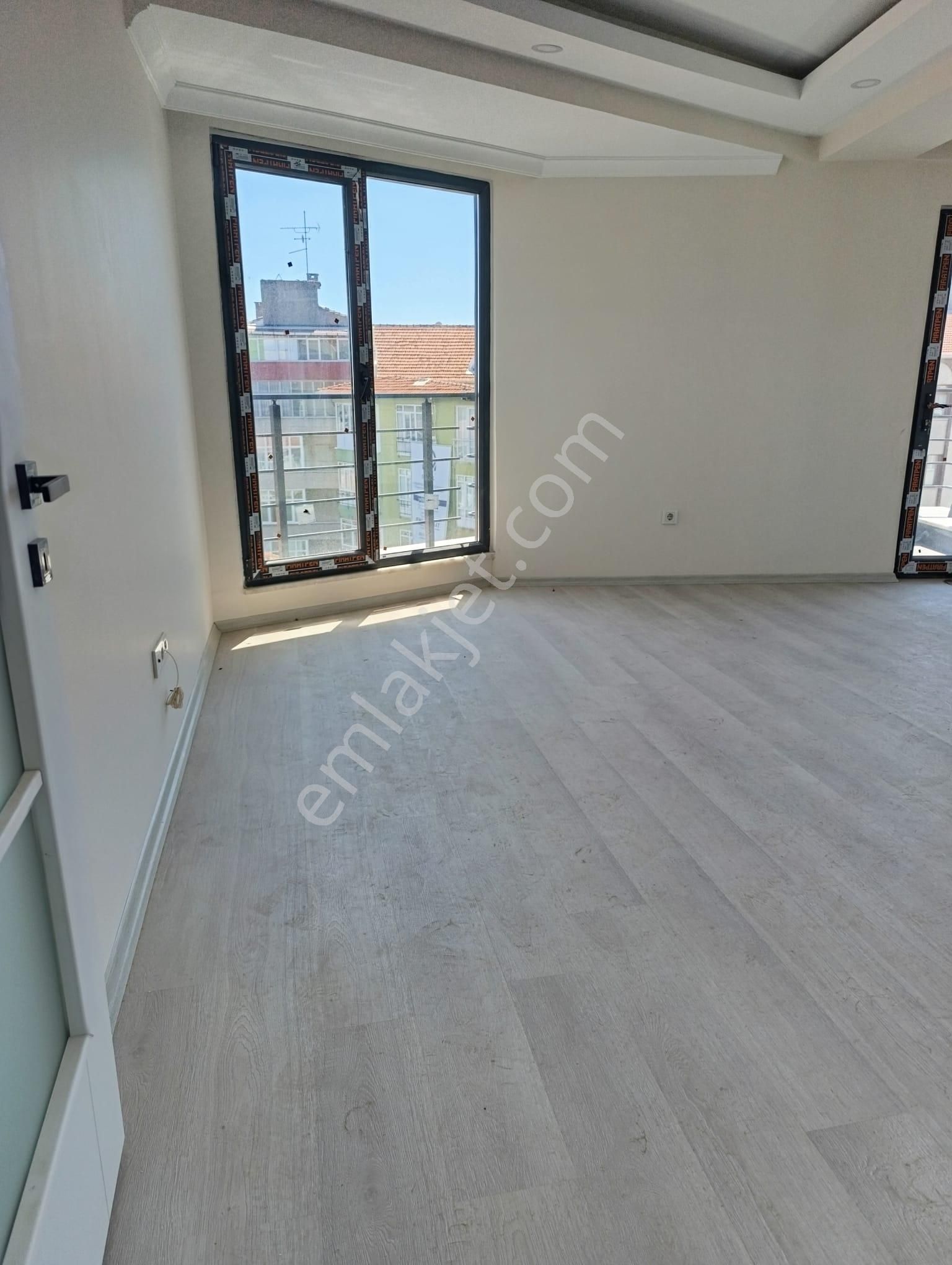 Bahcelievler Çamlık Cad.sıfır Binada 5.kat 2+1 85m2 - Görsel 19