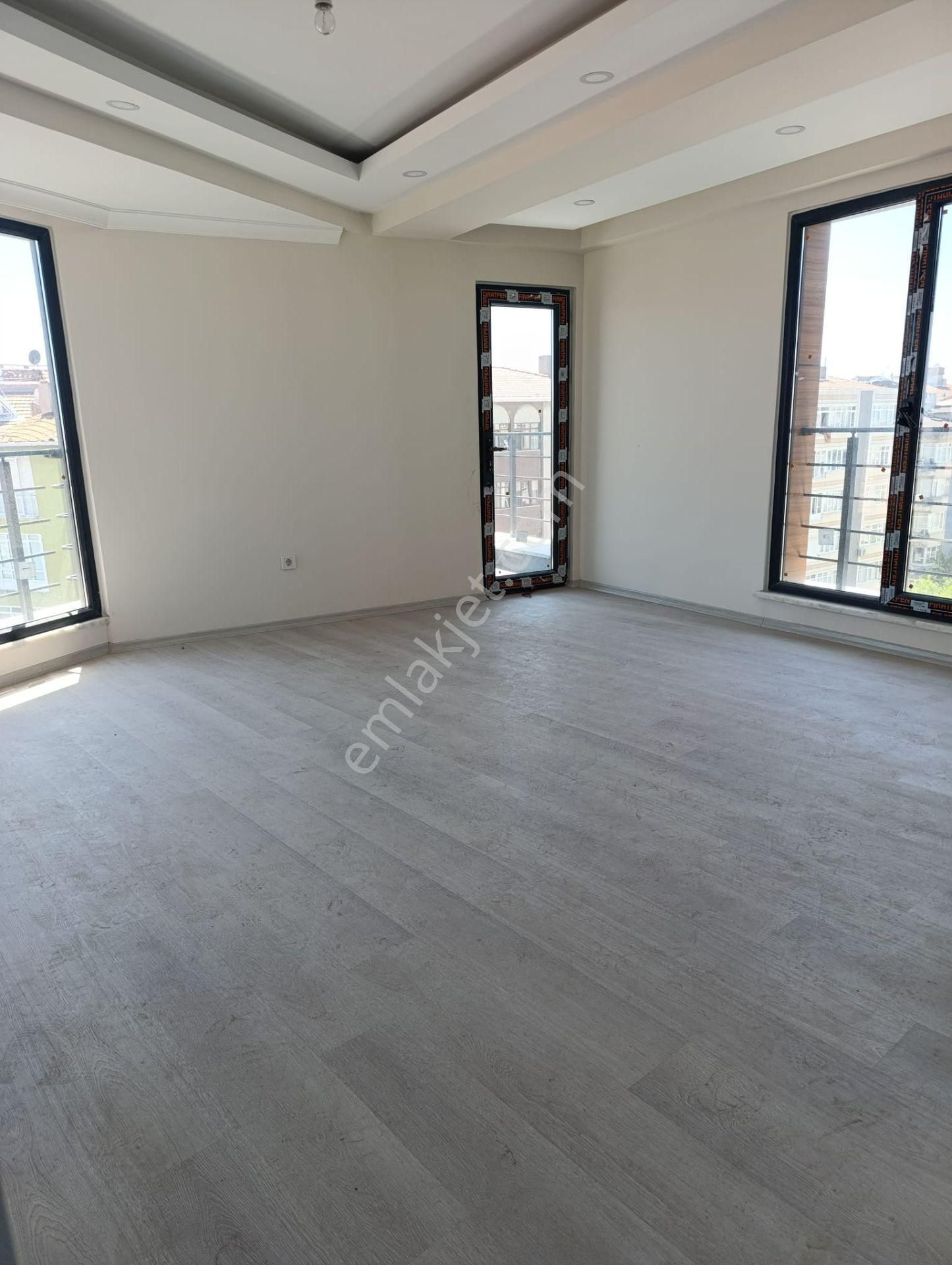 Bahcelievler Çamlık Cad.sıfır Binada 5.kat 2+1 85m2 - Görsel 9