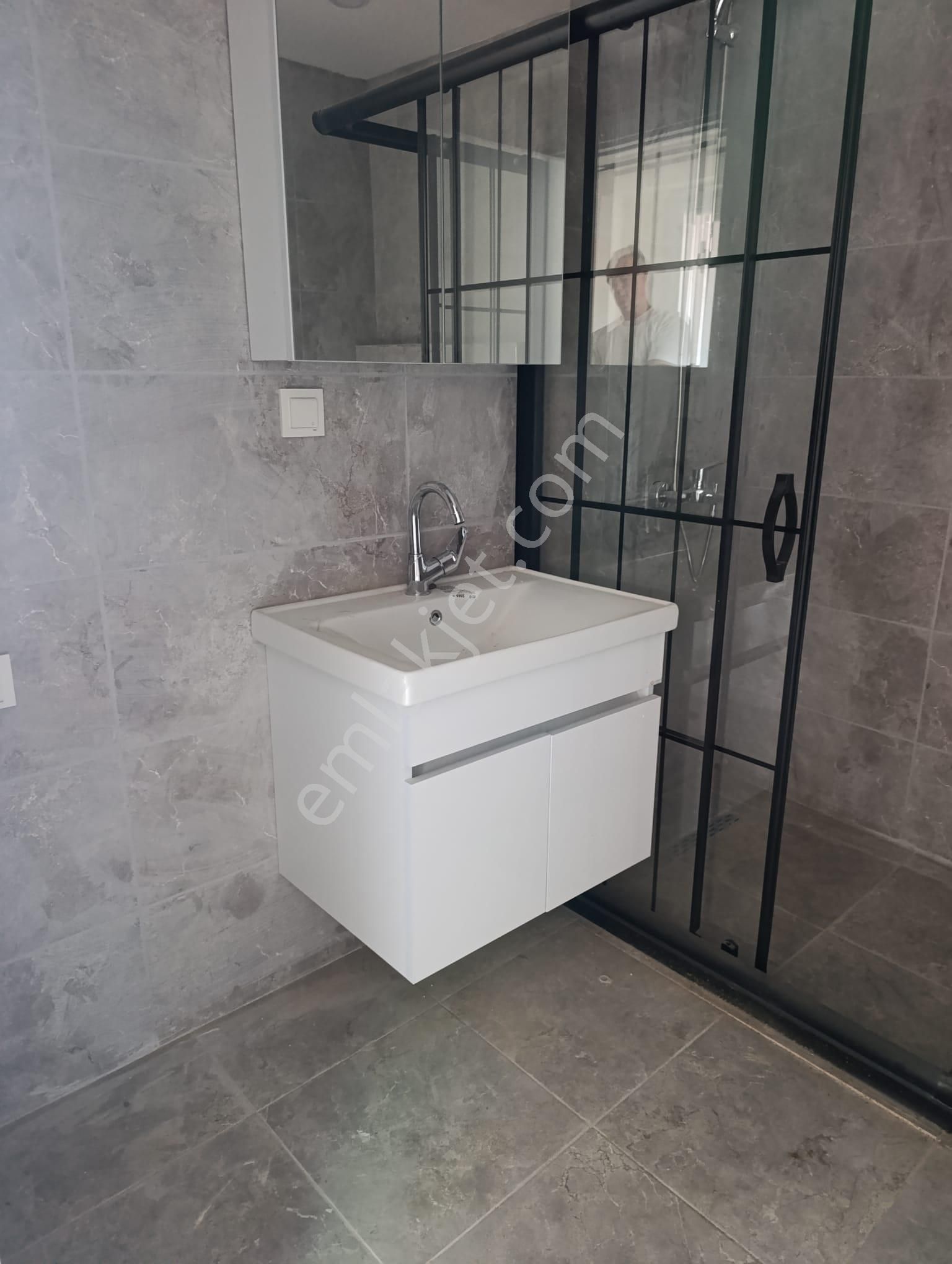 Bahcelievler Çamlık Cad.sıfır Binada 5.kat 2+1 85m2 - Görsel 3