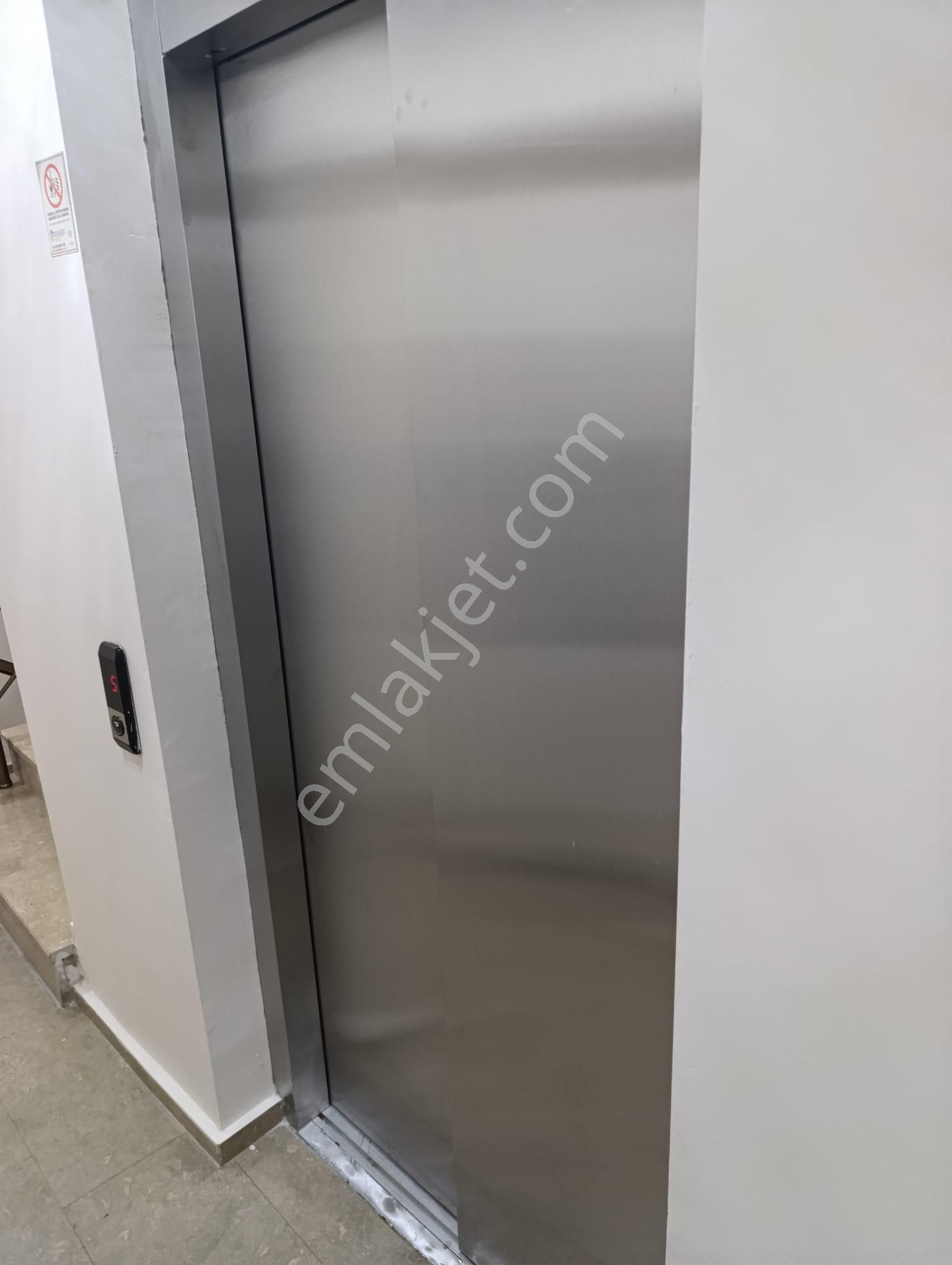 Bahcelievler Çamlık Cad.sıfır Binada 5.kat 2+1 85m2 - Görsel 18