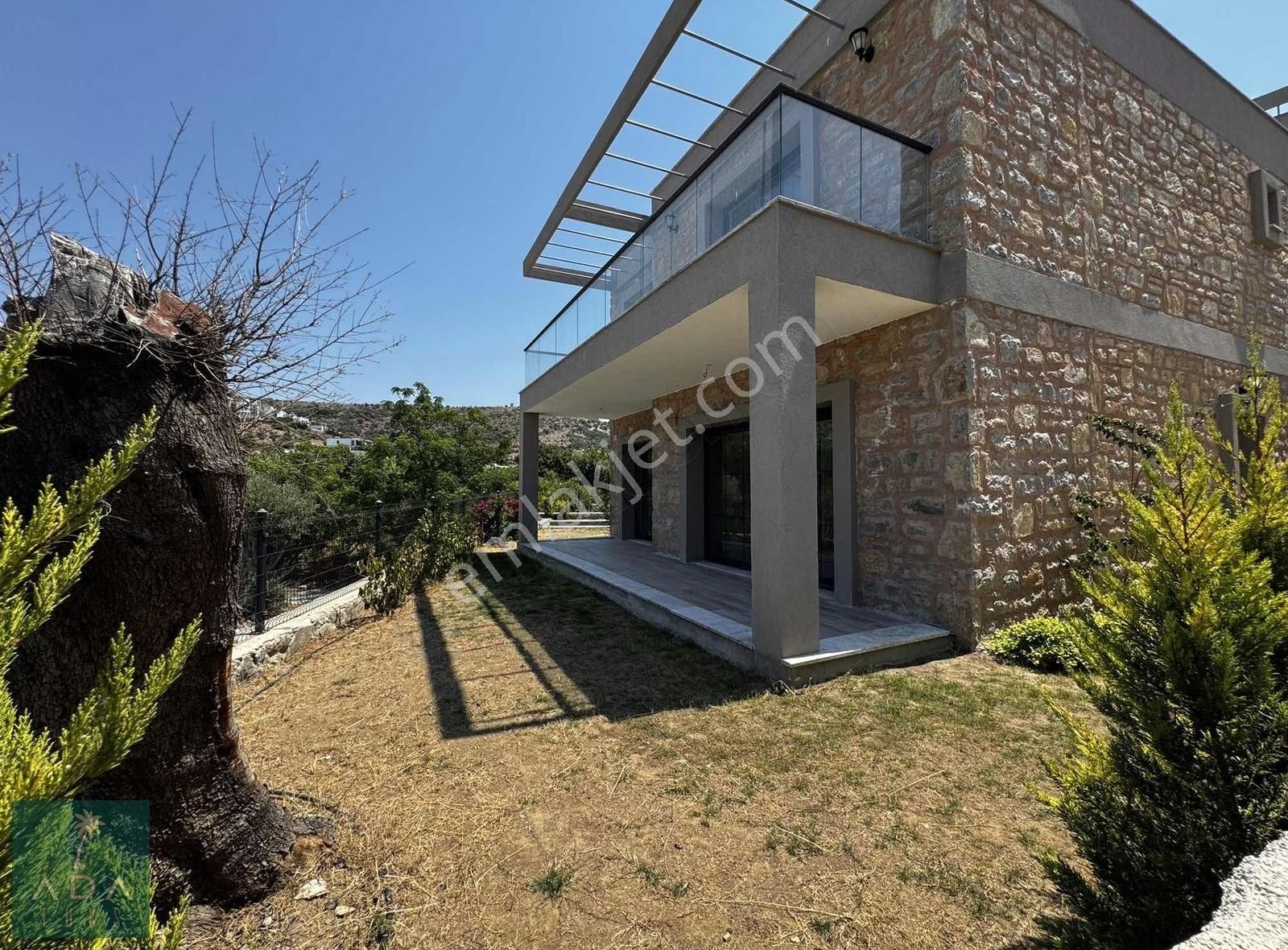 Gündoğan Küçükbük'te Denize Yürüme Mesafesinde 4+1 Villa