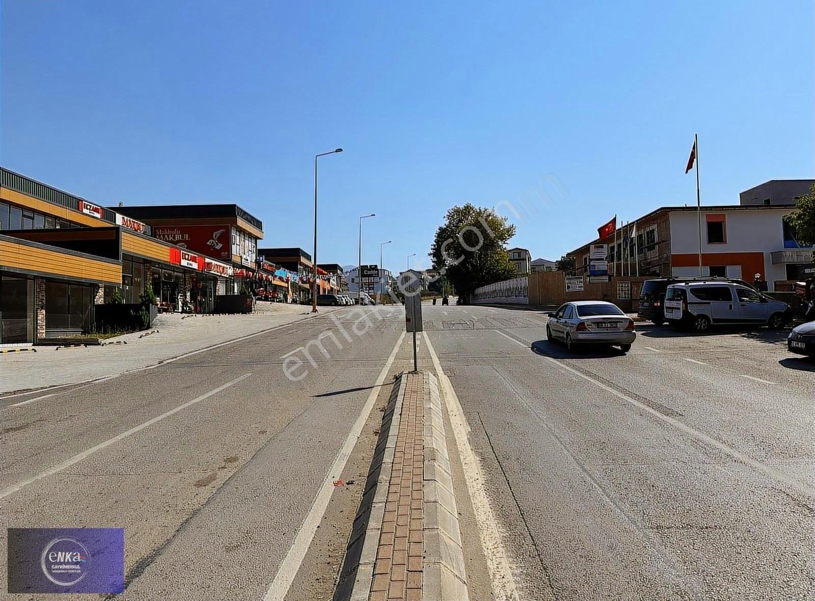 Enka'dan Başiskele Yuvacık Yolu Muhteşem Lokasyonda Burger Rest. - Görsel 19