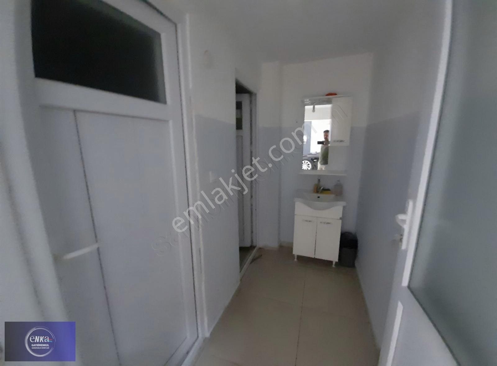Körfez Yeniyalı Mah. E5 E Yakın Satılık 300 M2 Bodrumlu Dükkan - Görsel 2
