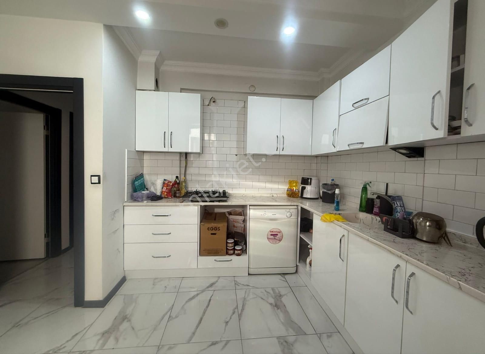 Akademi'den Zafer'de Asansörlü Balkonlu Çift Cephe 2+1 Satılık Daire - Görsel 2