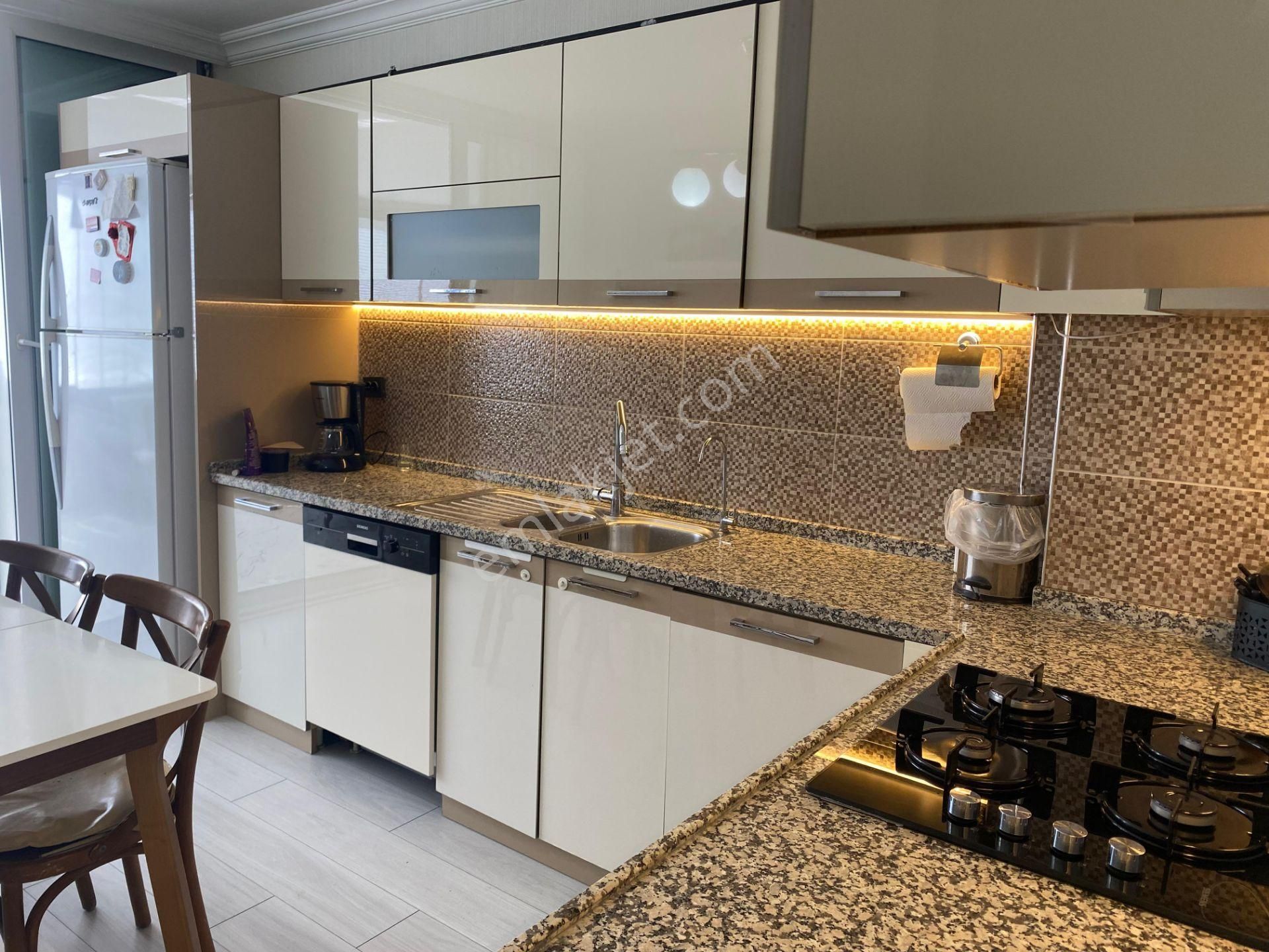 Satılık Lüks 5+1 Daire 3.kat 5.850.000 Tl.haydarbey Mahallesi.site İçi.