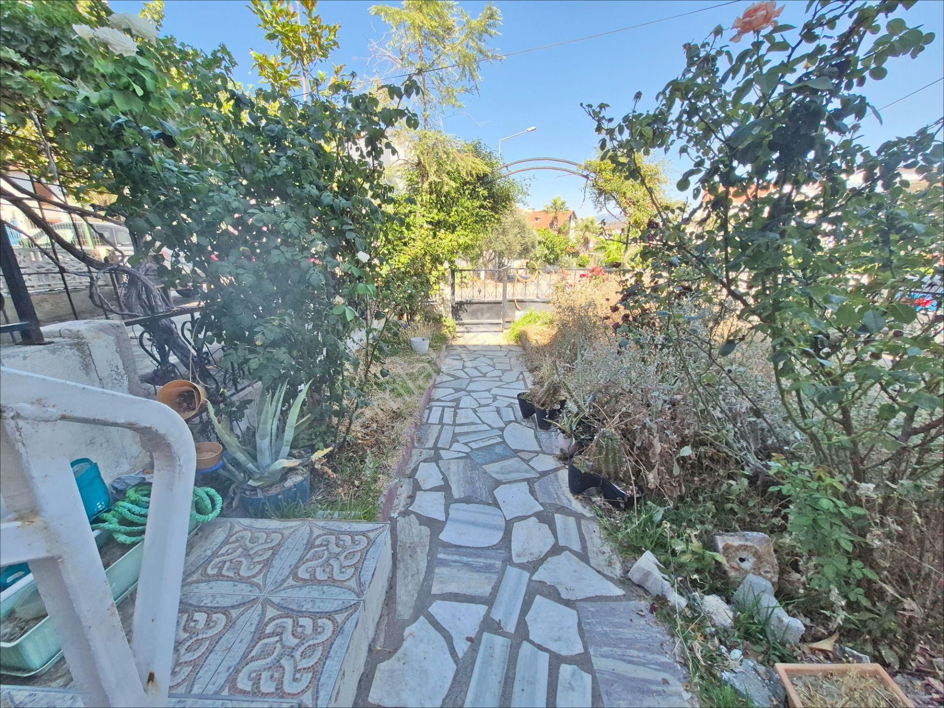 Burunucu Nda Sahile Yakın Artezyenli Satılık 4+1 Tripleks Villa - Görsel 32