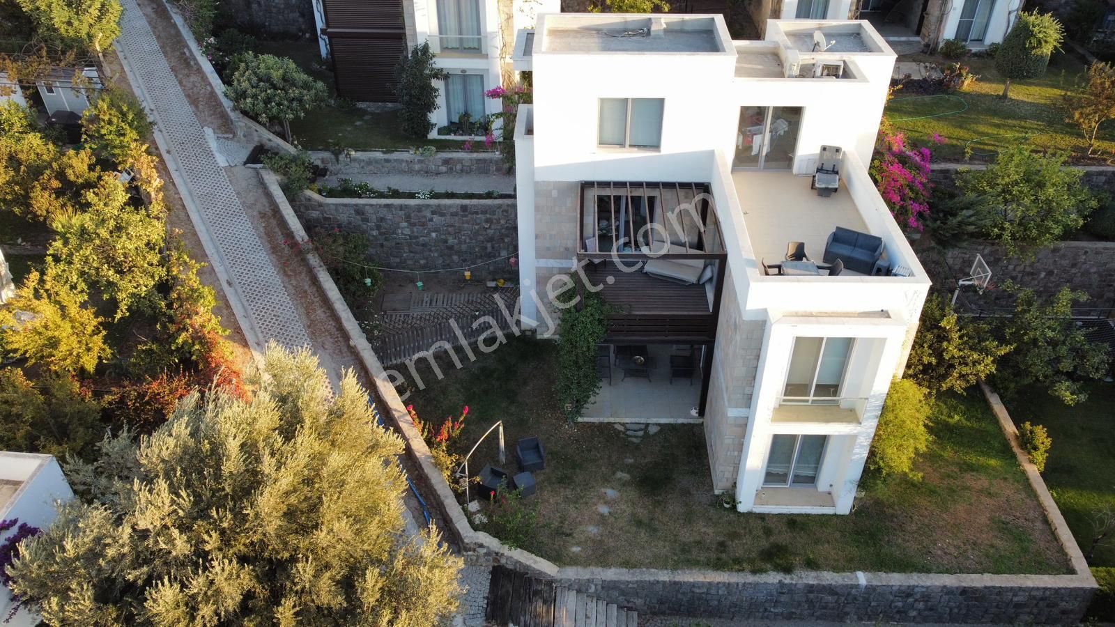 Fırsat! Küçükbük Koyunda Özel Site İçerisinde Müstakil 4+1 Villa - Görsel 8