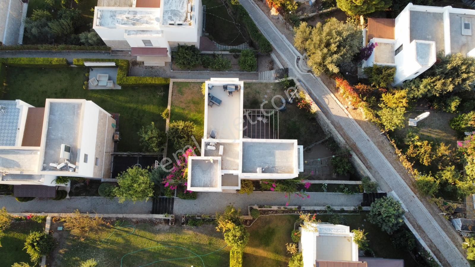 Fırsat! Küçükbük Koyunda Özel Site İçerisinde Müstakil 4+1 Villa - Görsel 6