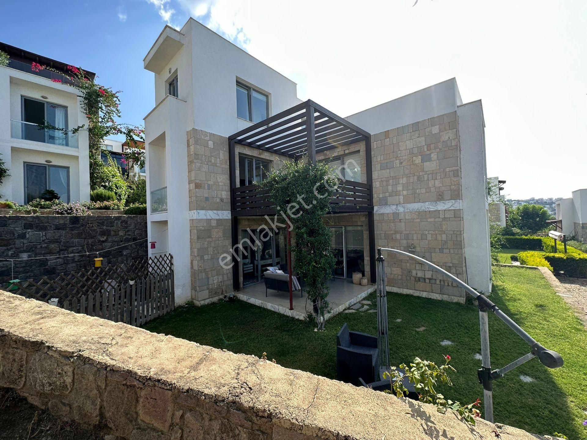 Fırsat! Küçükbük Koyunda Özel Site İçerisinde Müstakil 4+1 Villa - Görsel 17