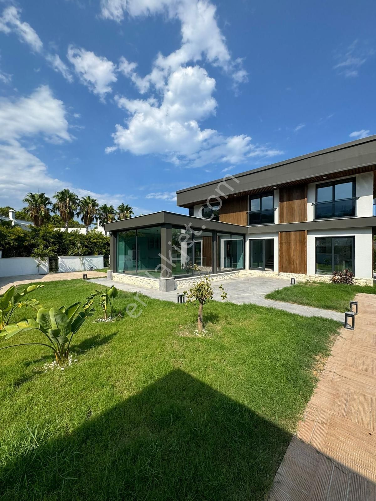 Çamyuva 'da Havuzlu Kapalı Otoparklı 4+1 Triplex Villa - Görsel 3