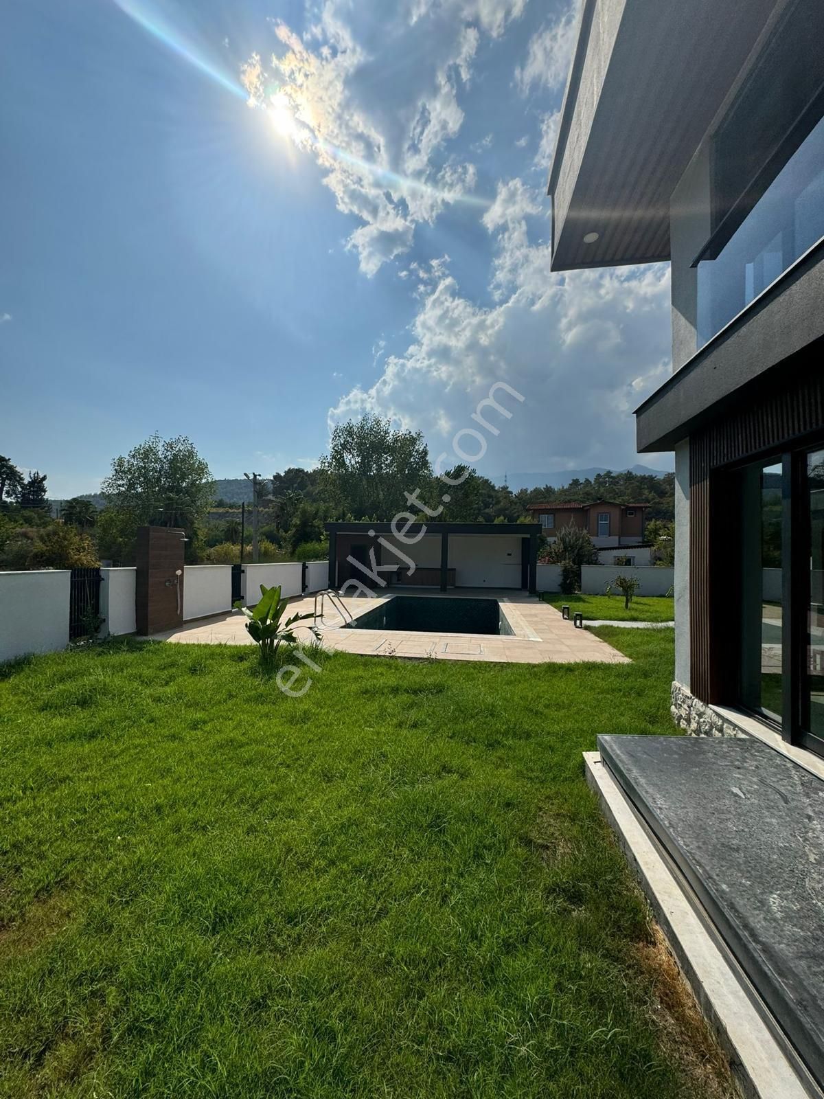 Çamyuva 'da Havuzlu Kapalı Otoparklı 4+1 Triplex Villa - Görsel 26