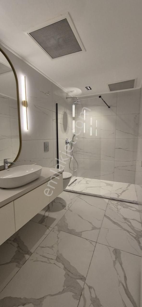 Çamyuva 'da Havuzlu Kapalı Otoparklı 4+1 Triplex Villa - Görsel 13