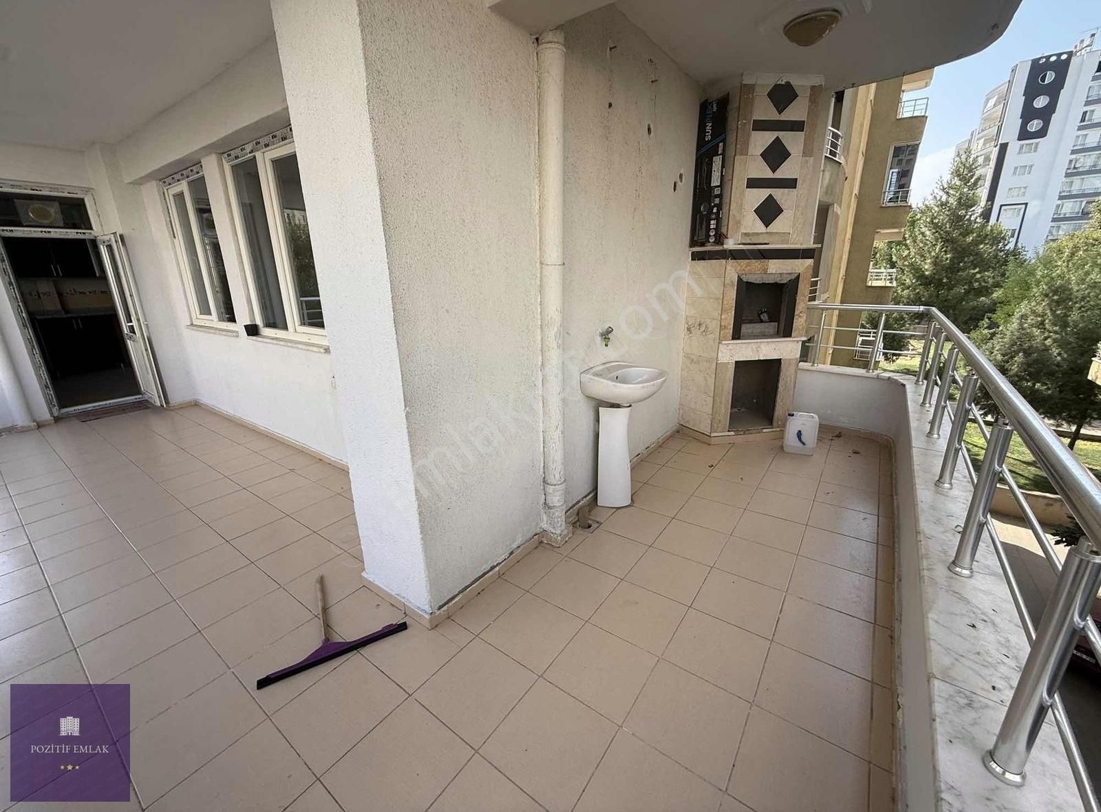 Forum Arkası Satılık Daire