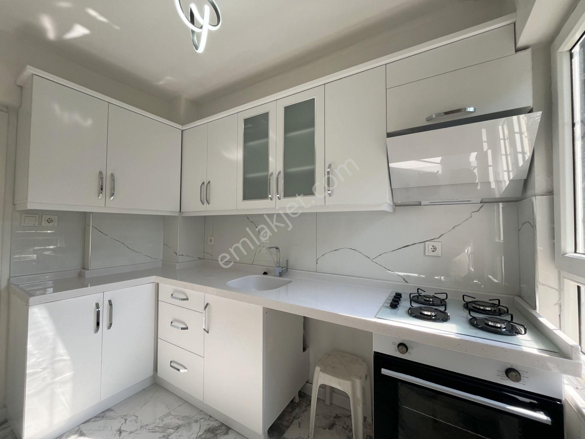 🔴🔴 Güç Gayrimenkul'den Akçay'da Müstakil Tadında Çift Balkon Şık Satılık 2+1 Daire