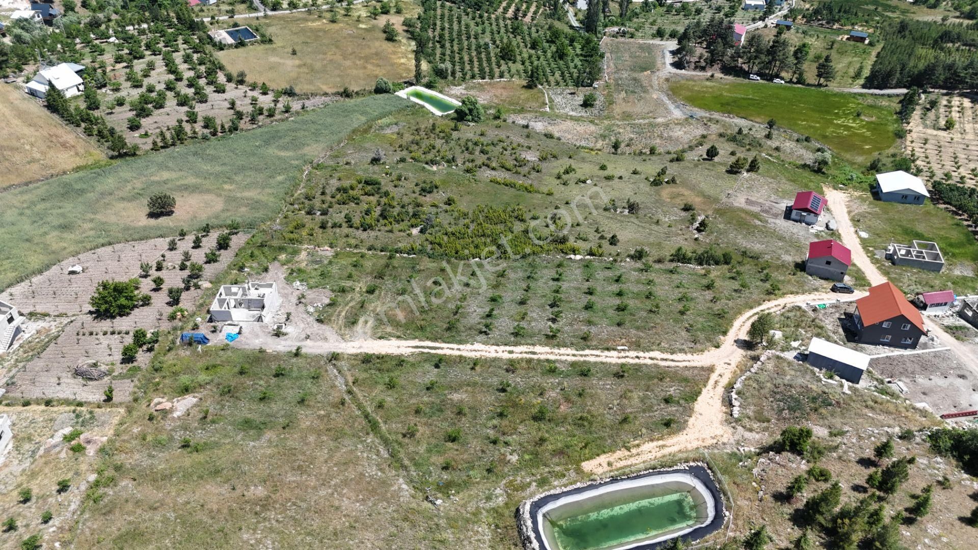 Bolkar'dan Arslanköyde 790m² Göl Manzaralı Araziler - Görsel 2